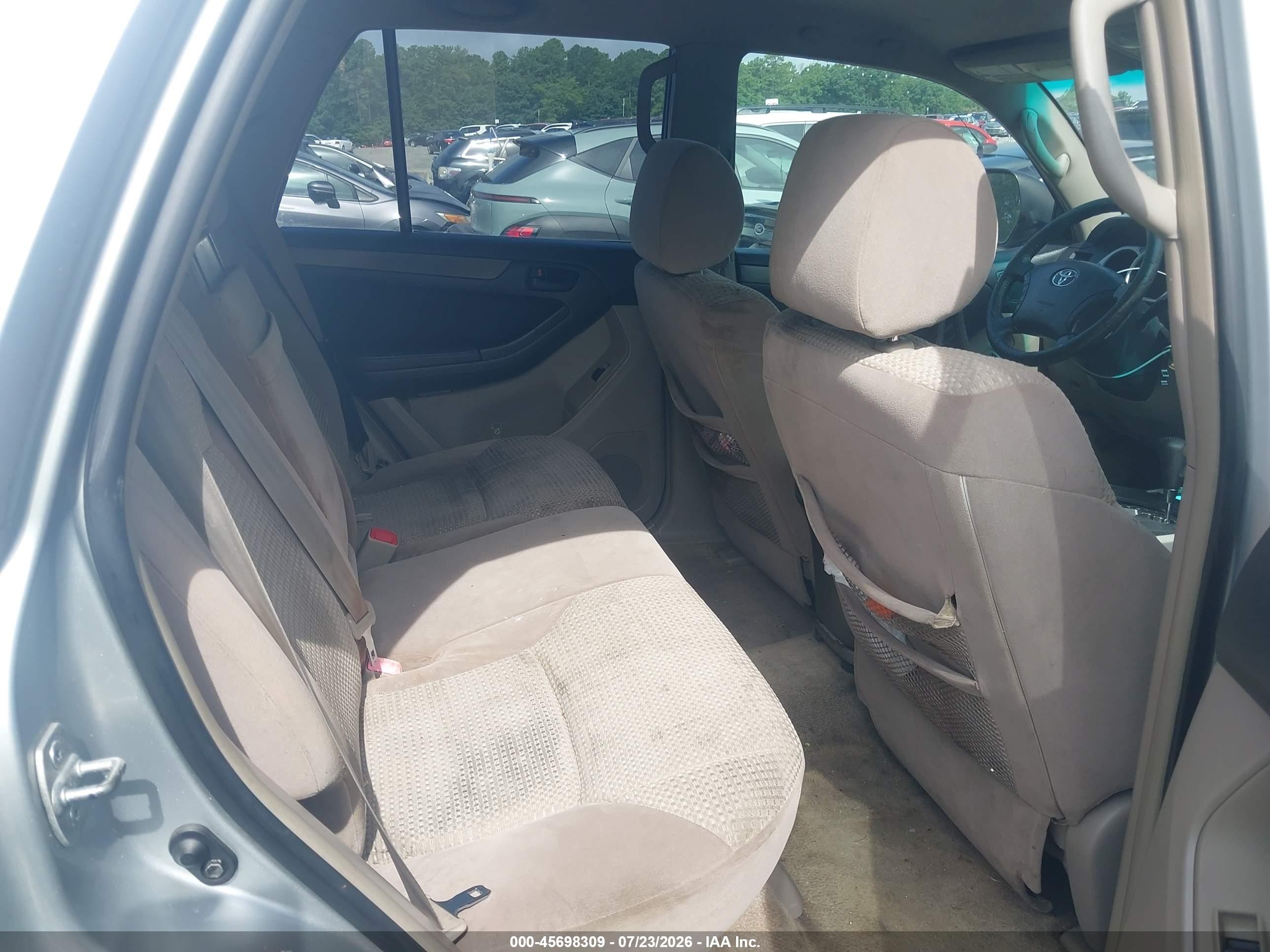 2005 Toyota 4runner Sr5 V6 Silver vin: JTEZU14R750061794