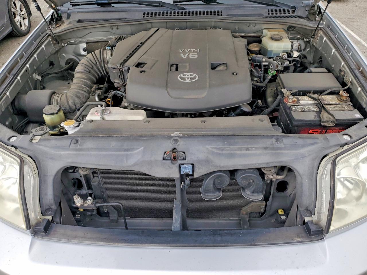 2004 Toyota 4runner Sr5 Silver vin: JTEZU14R840034666