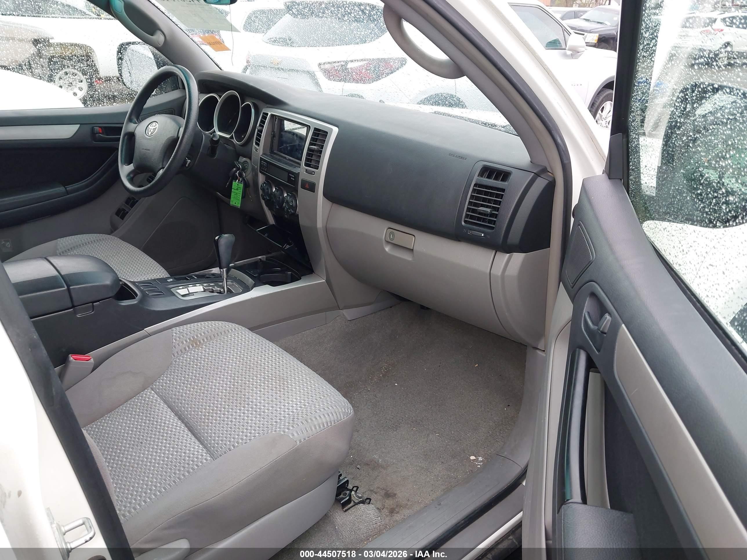 2009 Toyota 4runner Sr5 V6 White vin: JTEZU14R89K024344