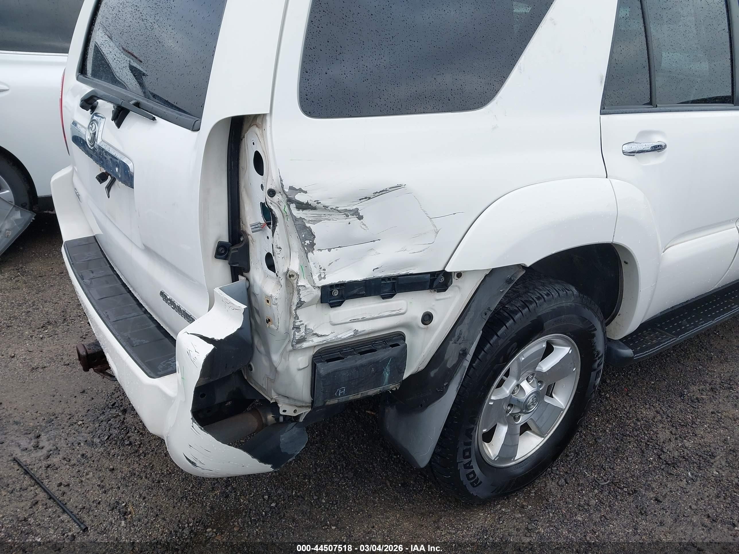 2009 Toyota 4runner Sr5 V6 White vin: JTEZU14R89K024344
