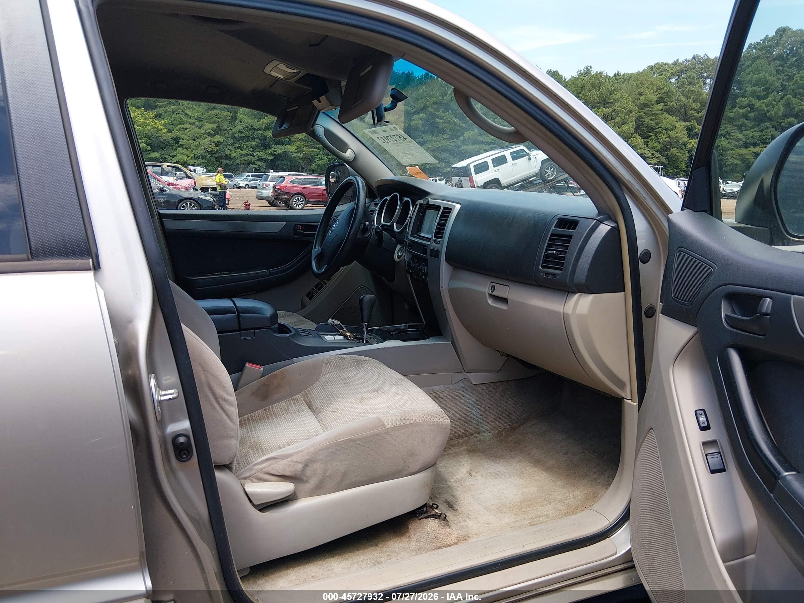 2003 Toyota 4runner Sr5 V6 Gold vin: JTEZU14R930017342