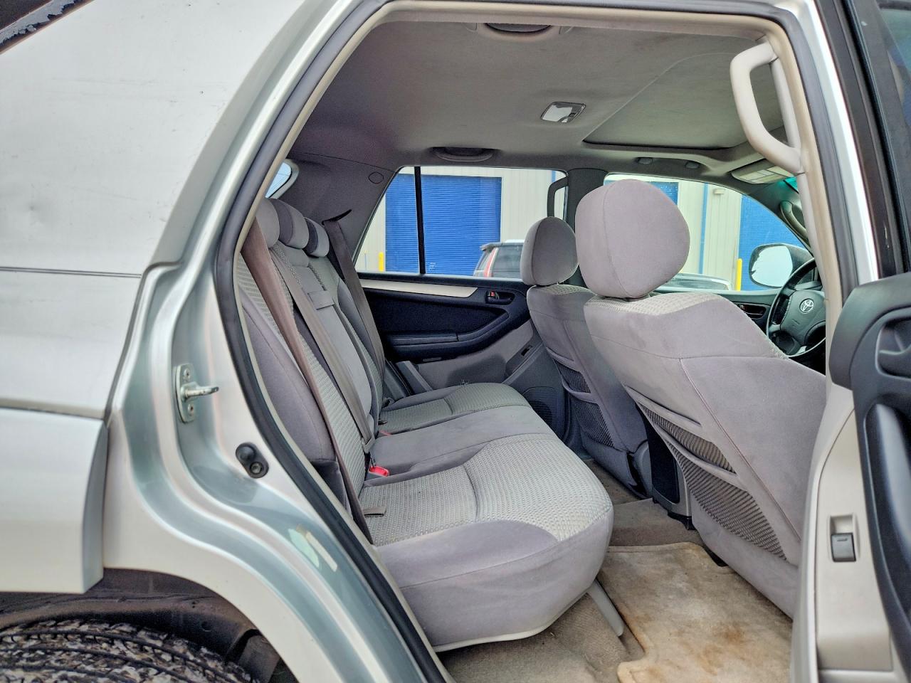 2005 Toyota 4runner Sr5 Silver vin: JTEZU14R950054362