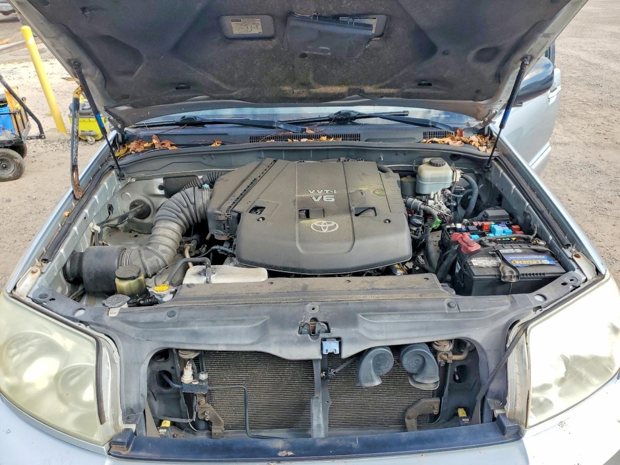 2005 Toyota 4runner Sr5 Silver vin: JTEZU14R958031620