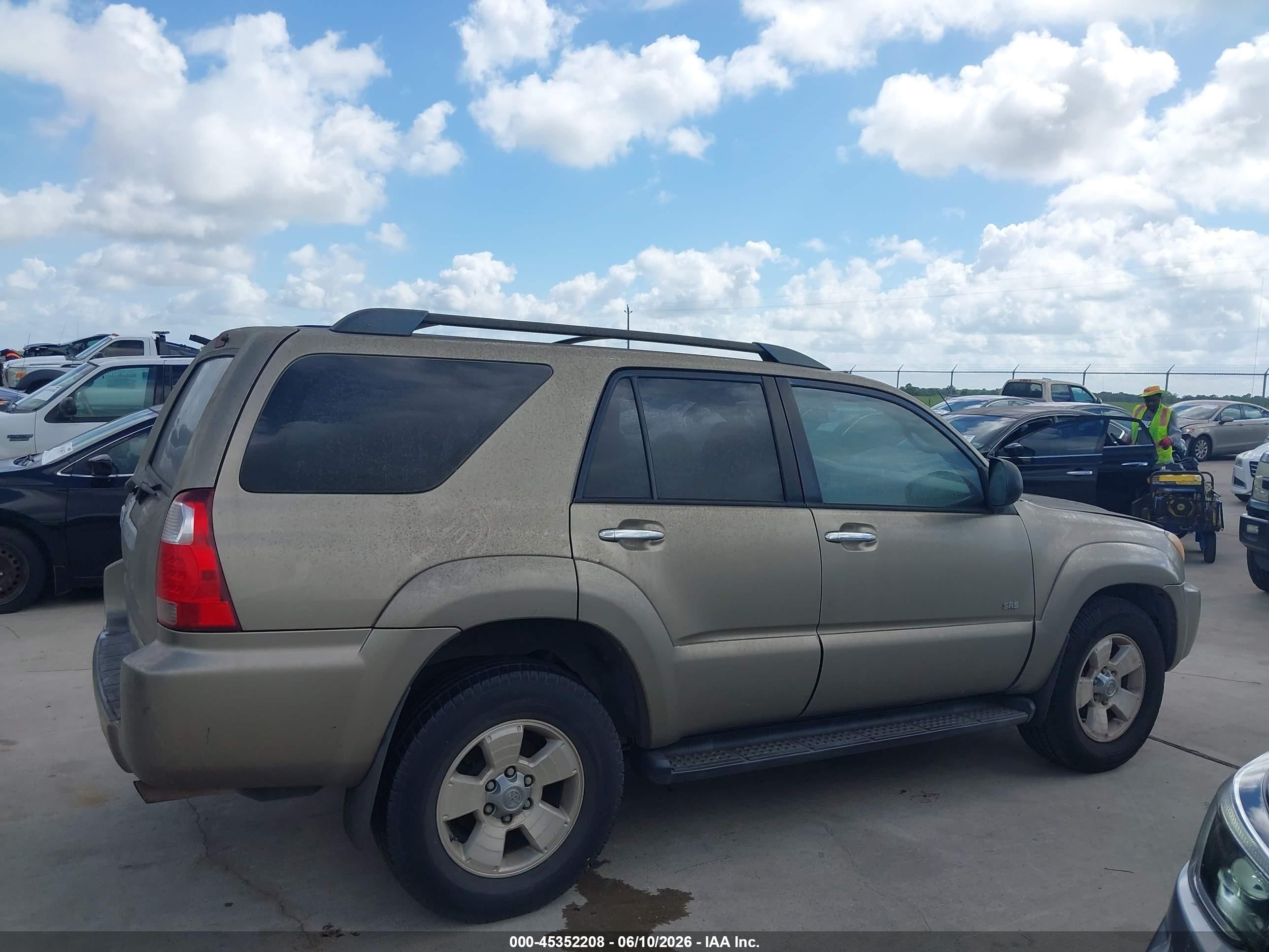 2006 Toyota 4runner Sr5 V6 Золотой vin: JTEZU14R968046975