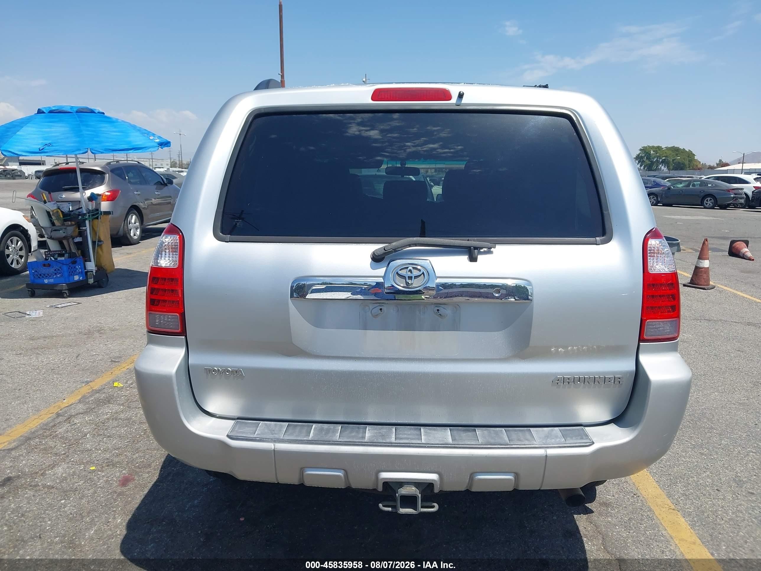 2008 Toyota 4runner Sr5 V6 Silver vin: JTEZU14R980098818