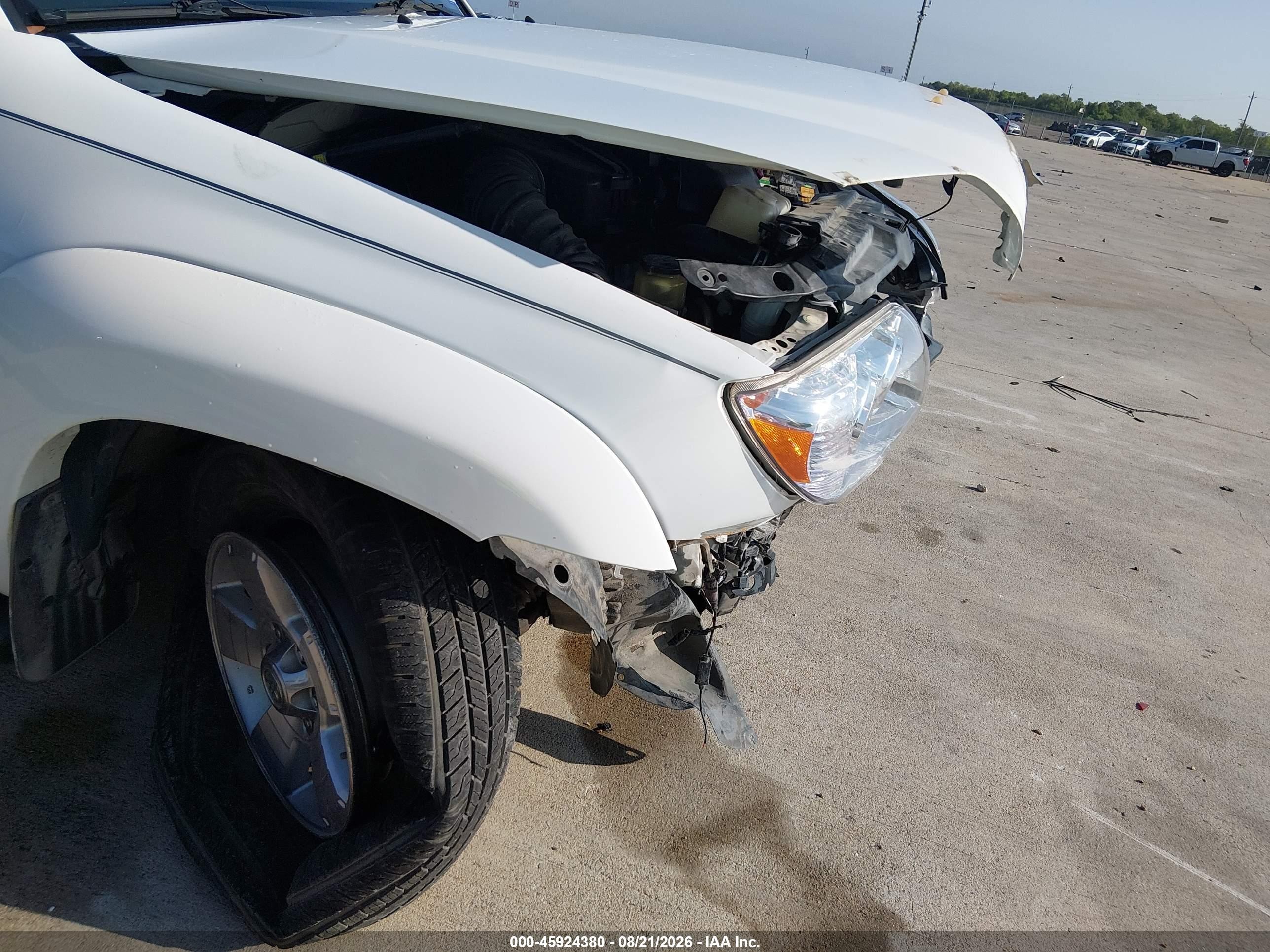 2008 Toyota 4runner Sr5 V6 White vin: JTEZU14RX8K018348