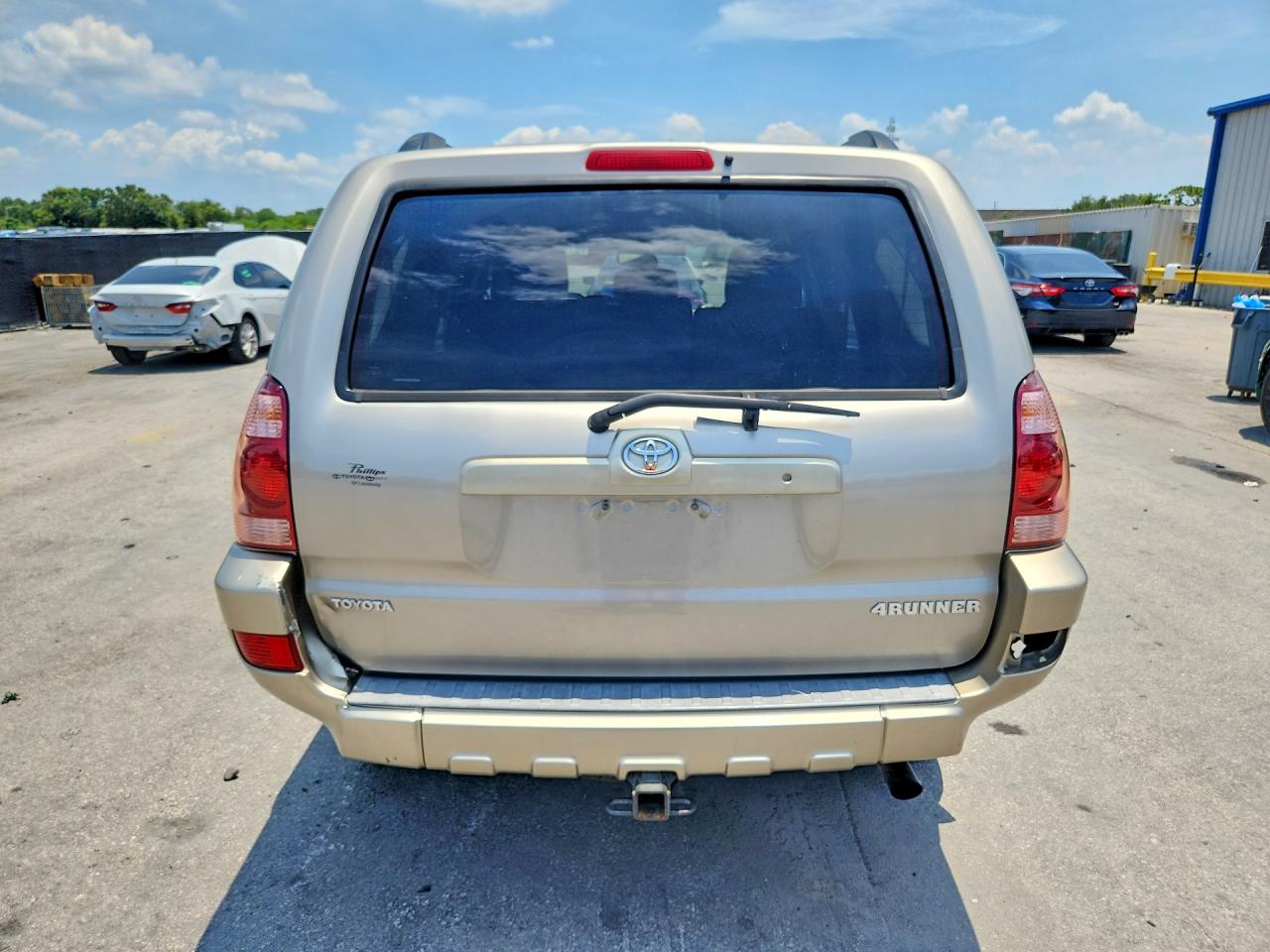 2005 Toyota 4runner Limited Gold vin: JTEZU17R050048686