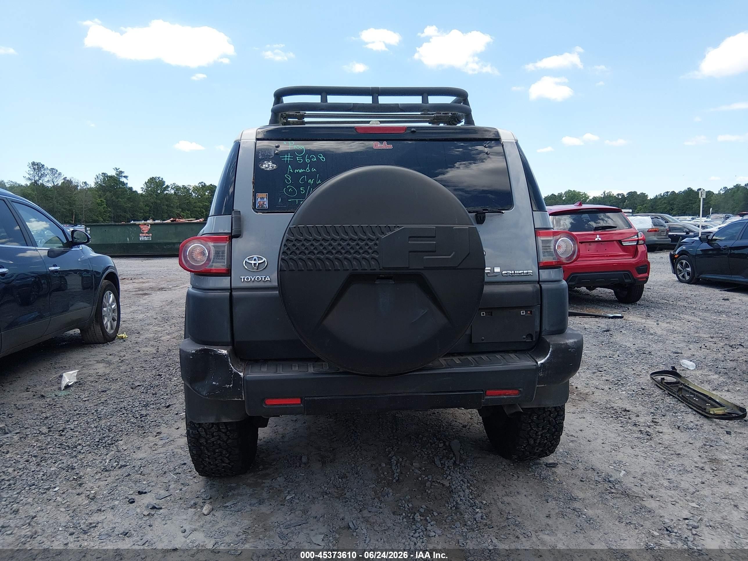 2014 Toyota Fj Cruiser   Gray vin: JTEZU4BF9EK013986