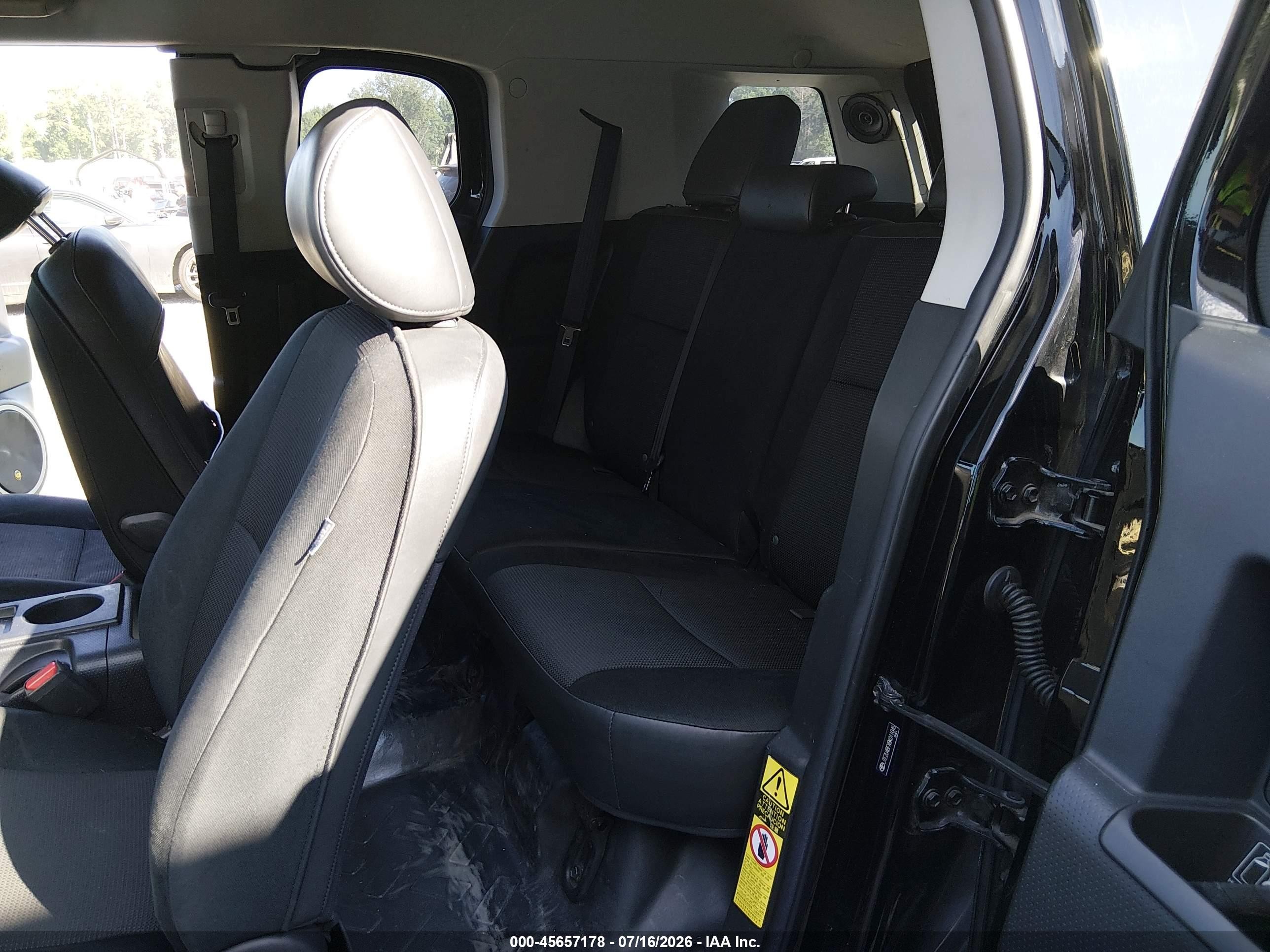 2011 Toyota Fj Cruiser   Black vin: JTEZU4BFXBK011045