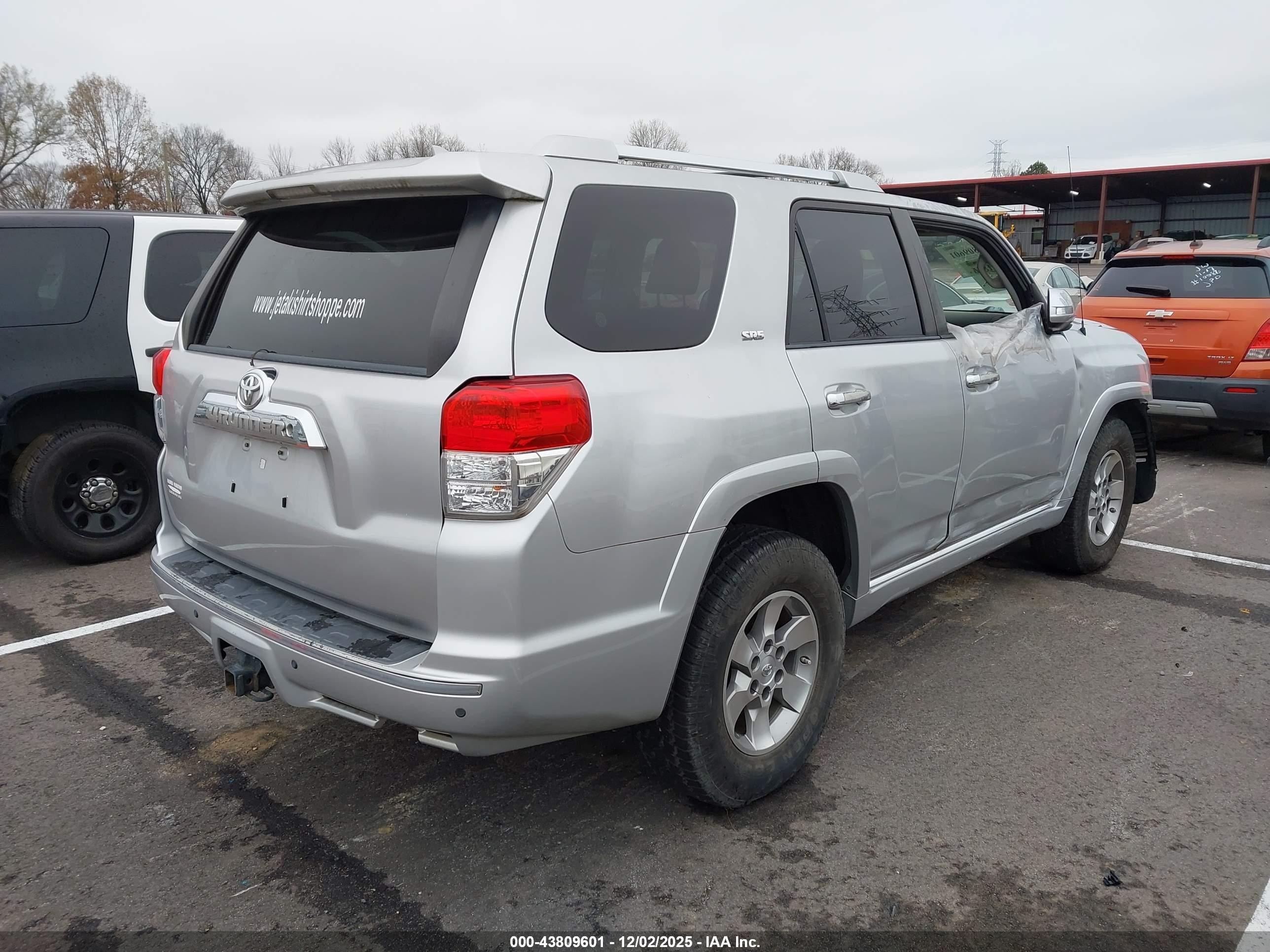 2013 Toyota 4runner Sr5 Silver vin: JTEZU5JR0D5047457