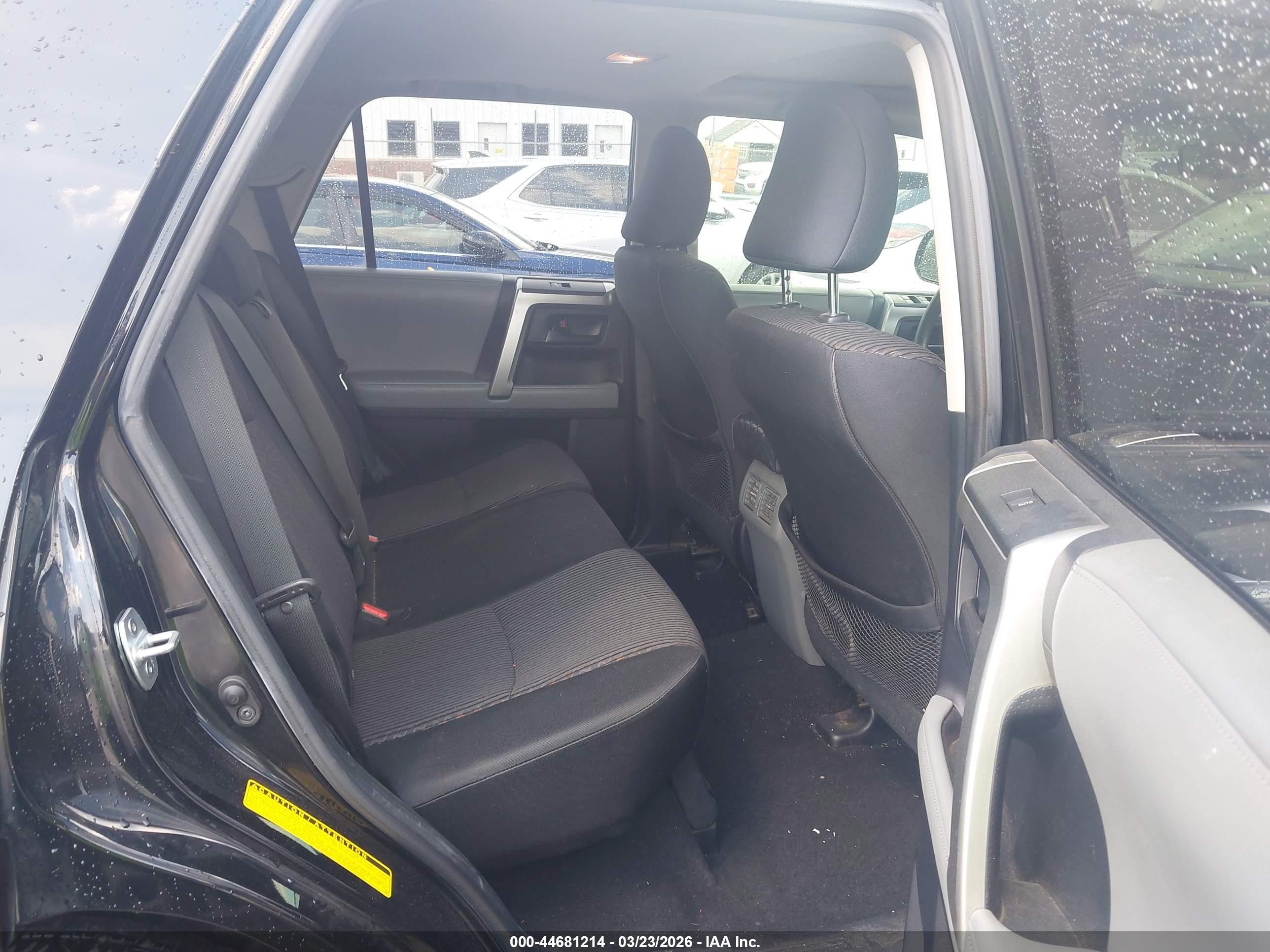 2013 Toyota 4runner Sr5 Black vin: JTEZU5JR0D5060242