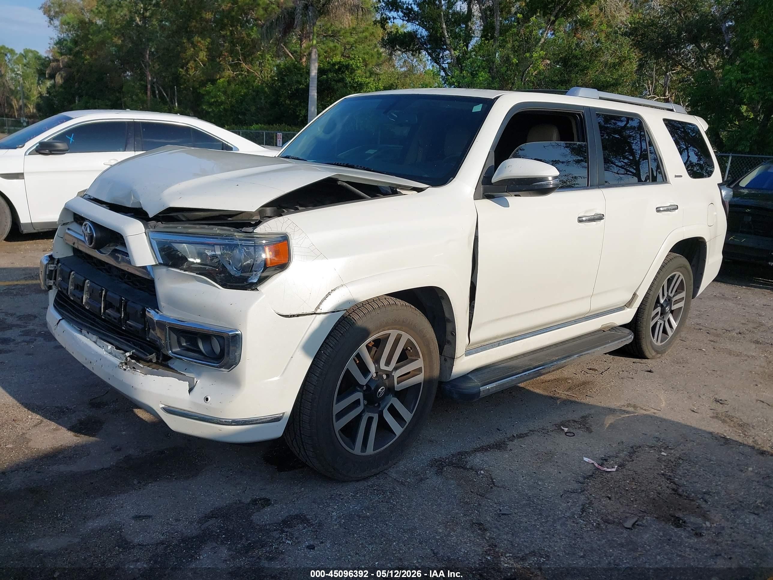 2015 Toyota 4runner Limited White vin: JTEZU5JR0F5101648