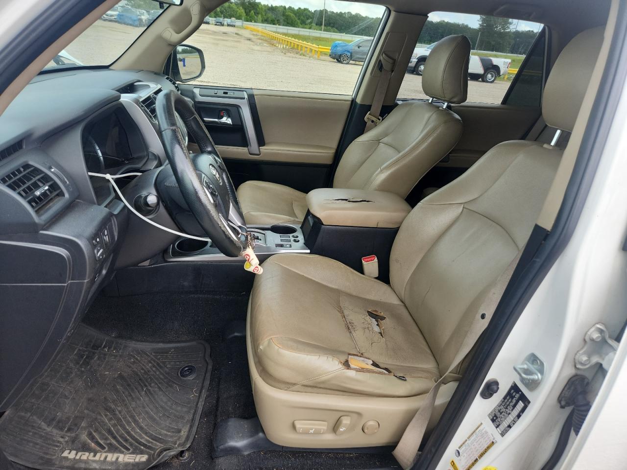 2015 Toyota 4runner Sr5 White vin: JTEZU5JR0F5102329