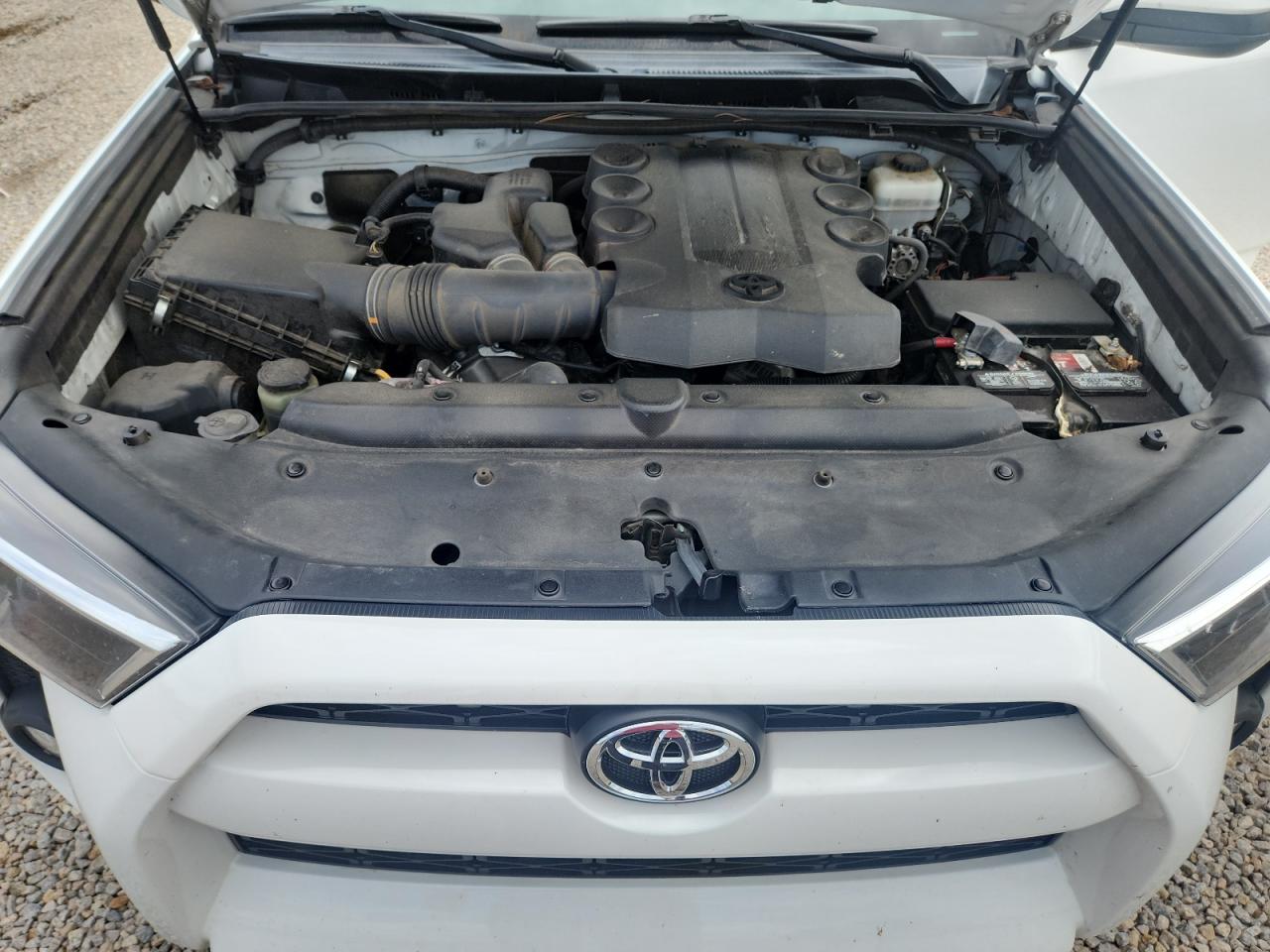 2015 Toyota 4runner Sr5 White vin: JTEZU5JR0F5102329