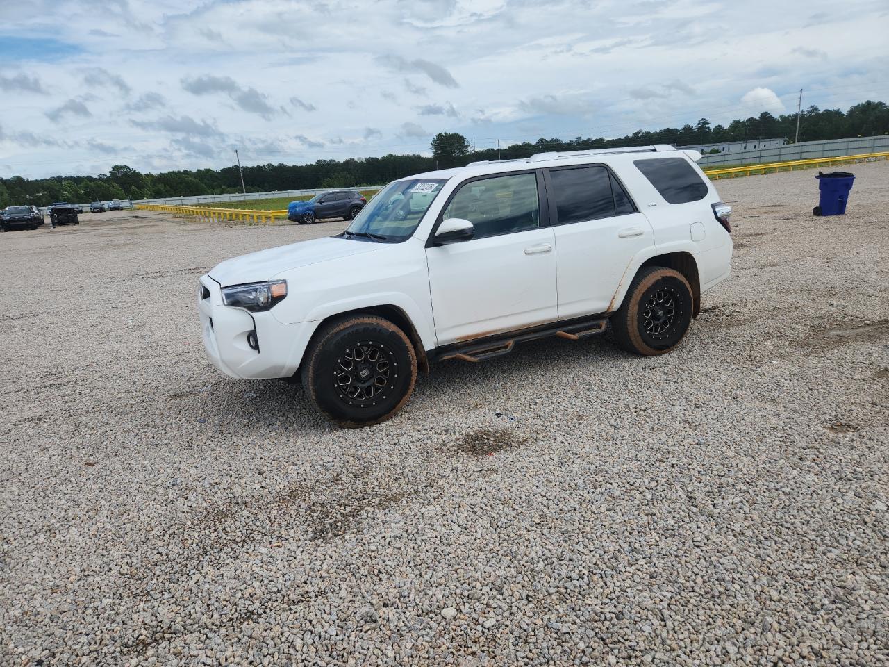 2015 Toyota 4runner Sr5 White vin: JTEZU5JR0F5102329