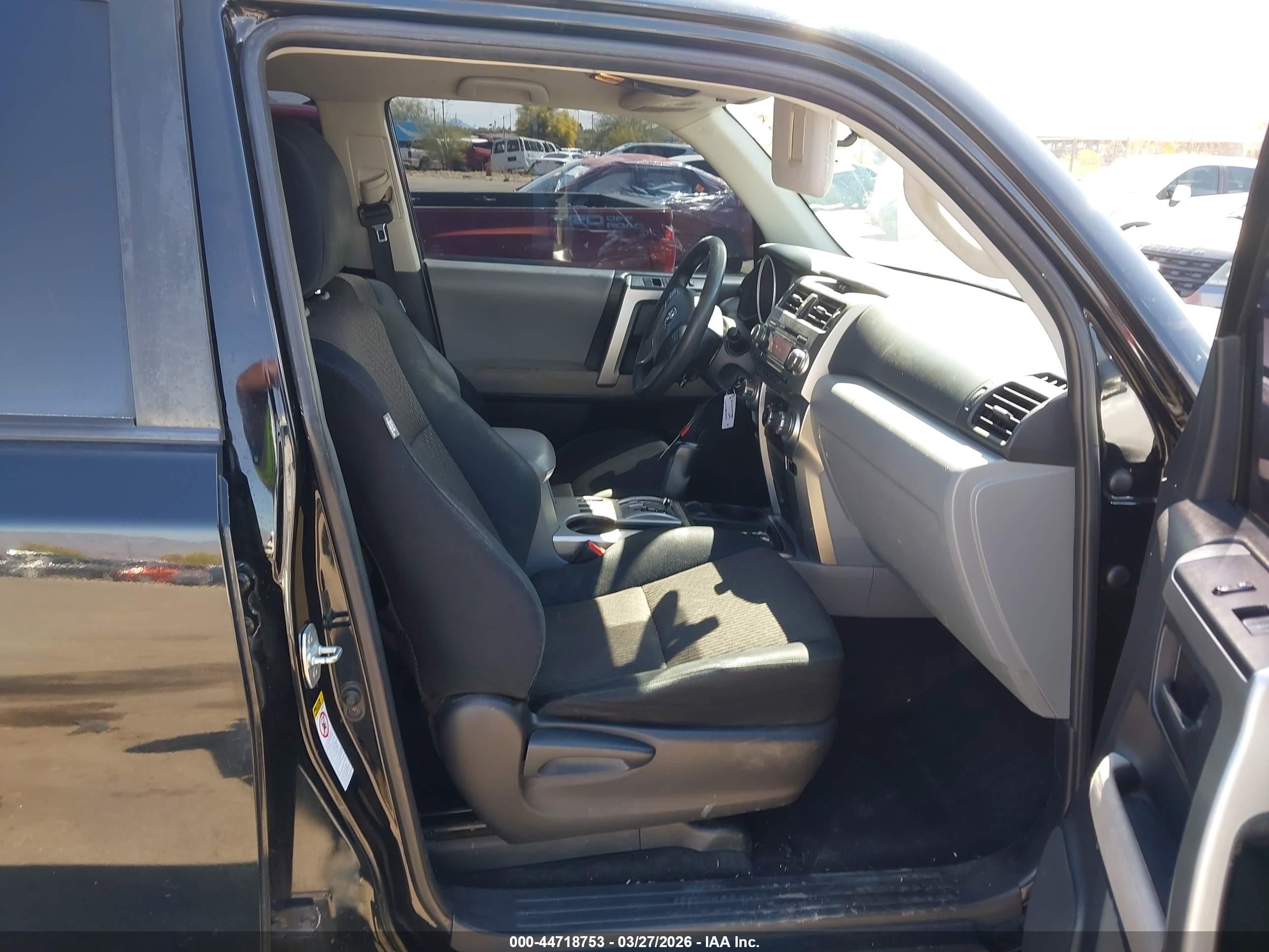 2013 Toyota 4runner Sr5 Black vin: JTEZU5JR1D5051646