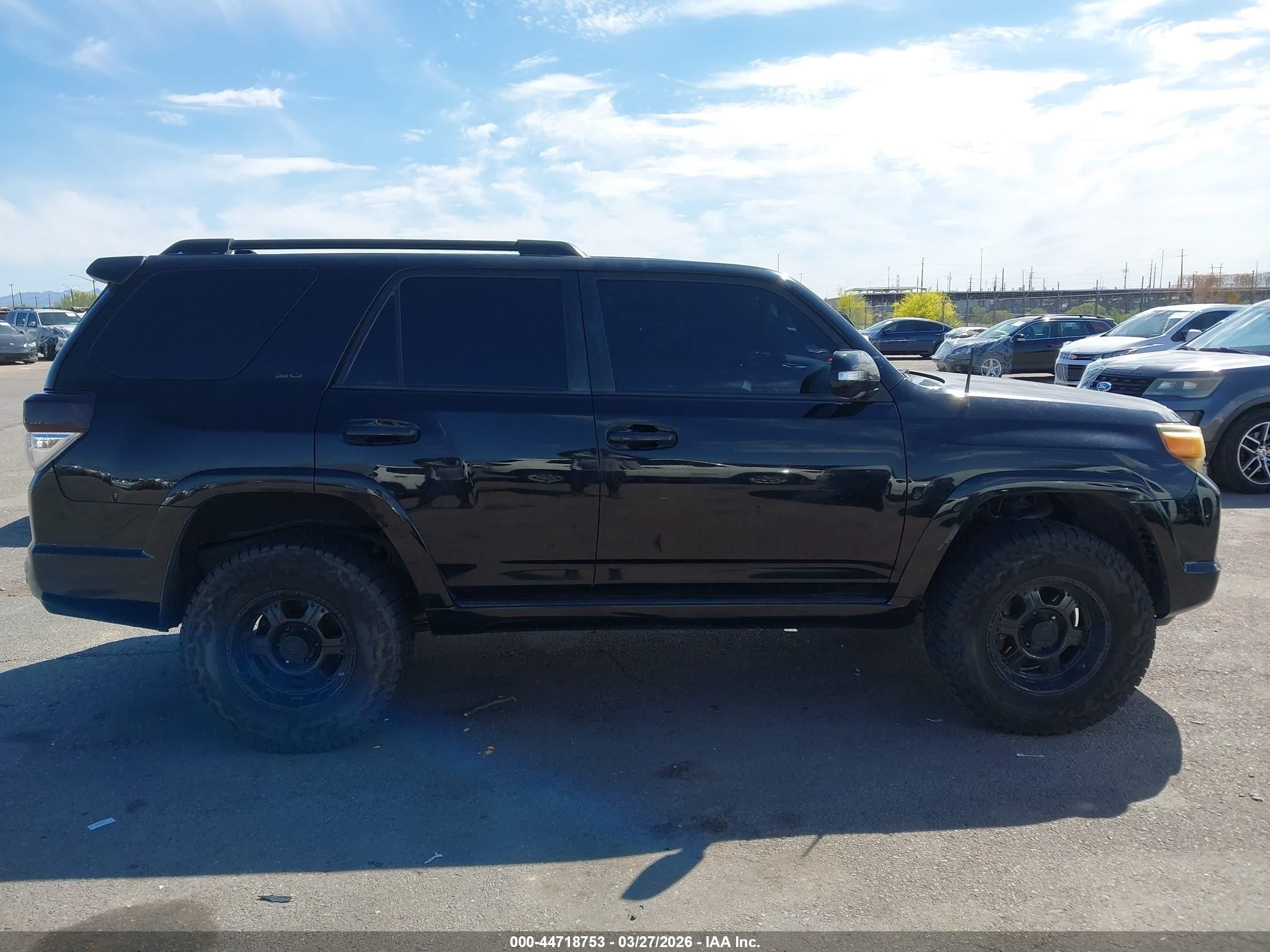 2013 Toyota 4runner Sr5 Black vin: JTEZU5JR1D5051646