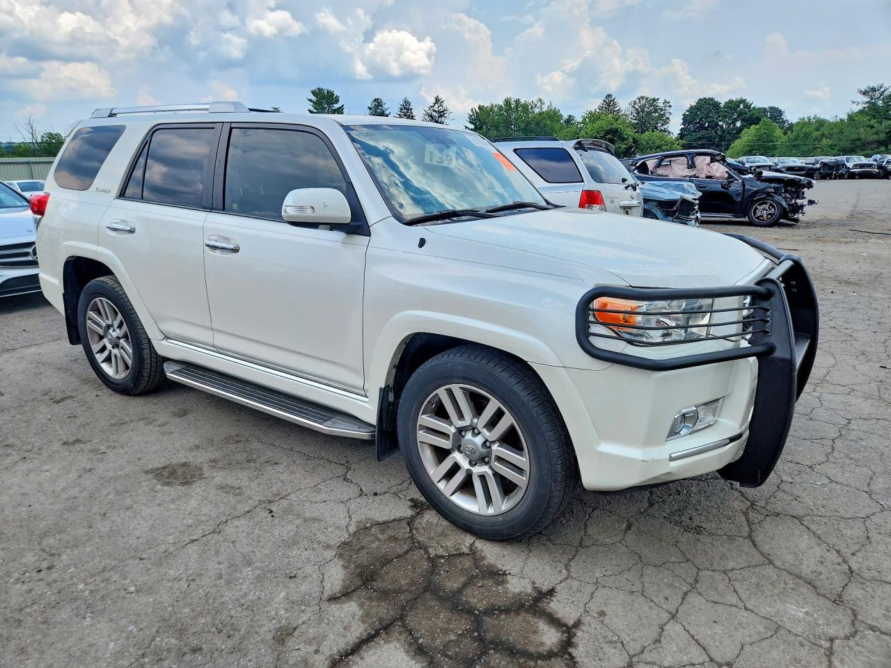 2013 Toyota 4runner Limited White vin: JTEZU5JR1D5063554