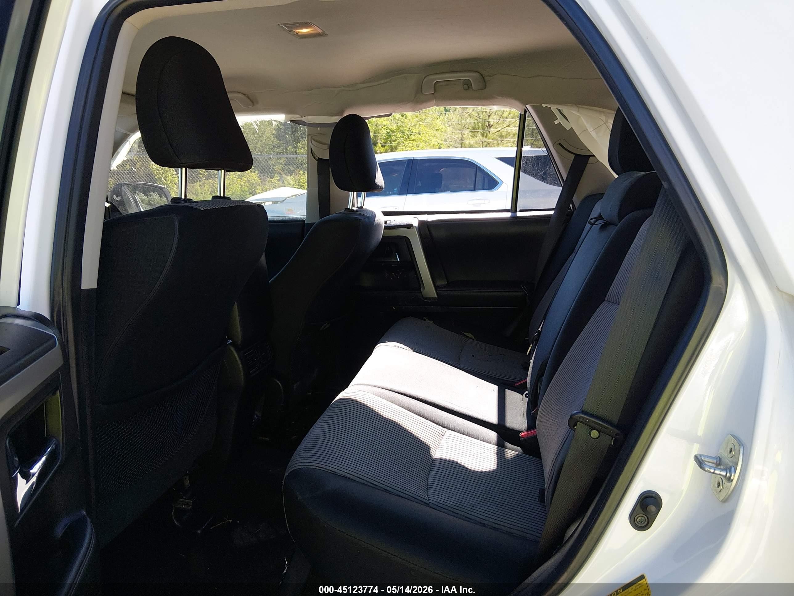 2020 Toyota 4runner Sr5 White vin: JTEZU5JR1L5219560