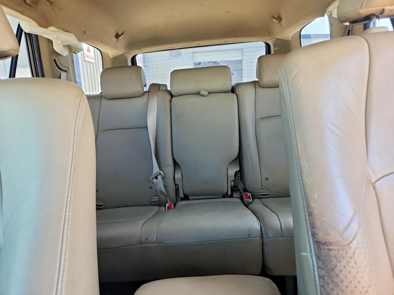 2010 Toyota 4runner Sr5 White vin: JTEZU5JR2A5012138