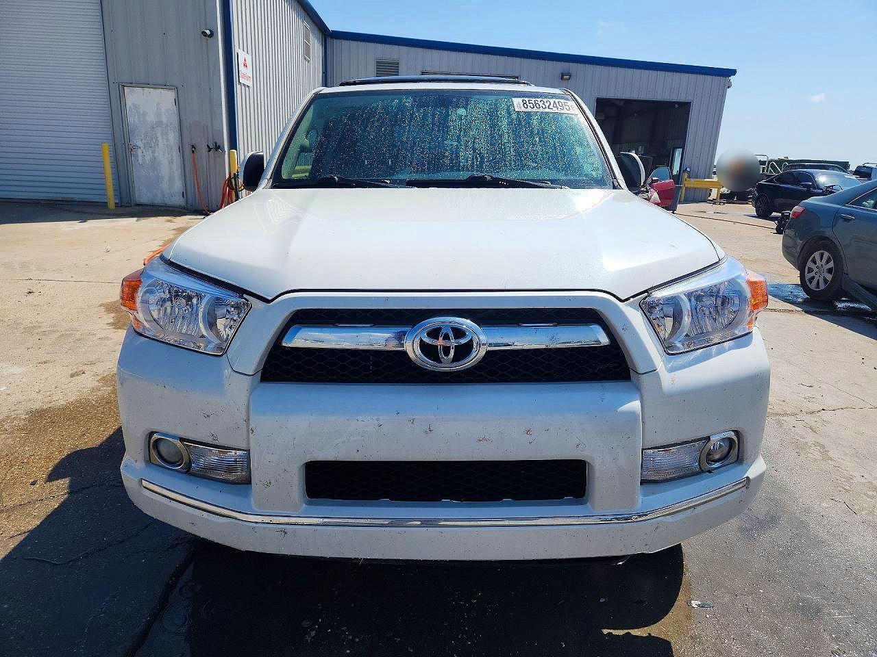 2010 Toyota 4runner Sr5 White vin: JTEZU5JR2A5012138