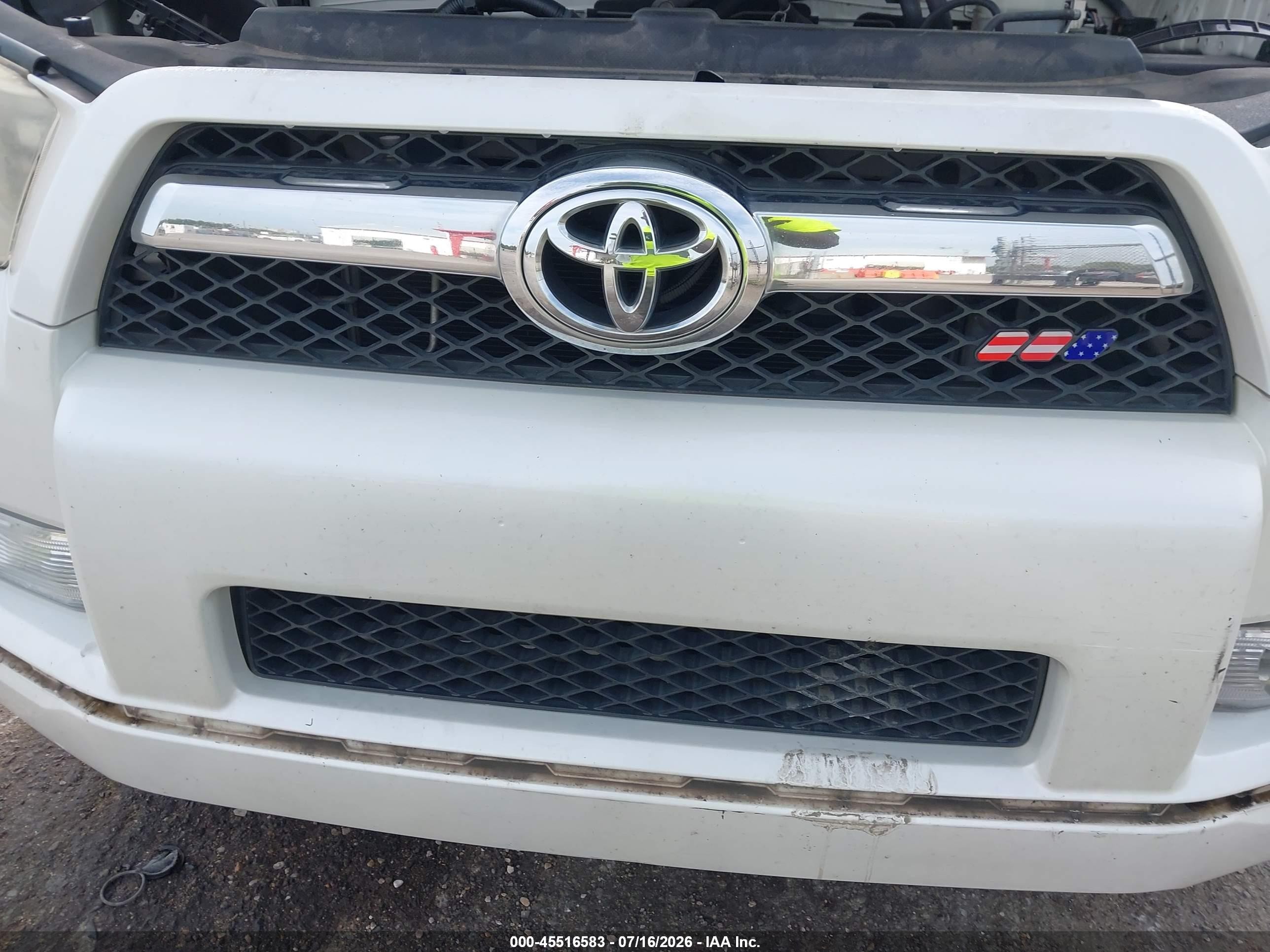 2011 Toyota 4runner Sr5 V6 Белый vin: JTEZU5JR2B5024114