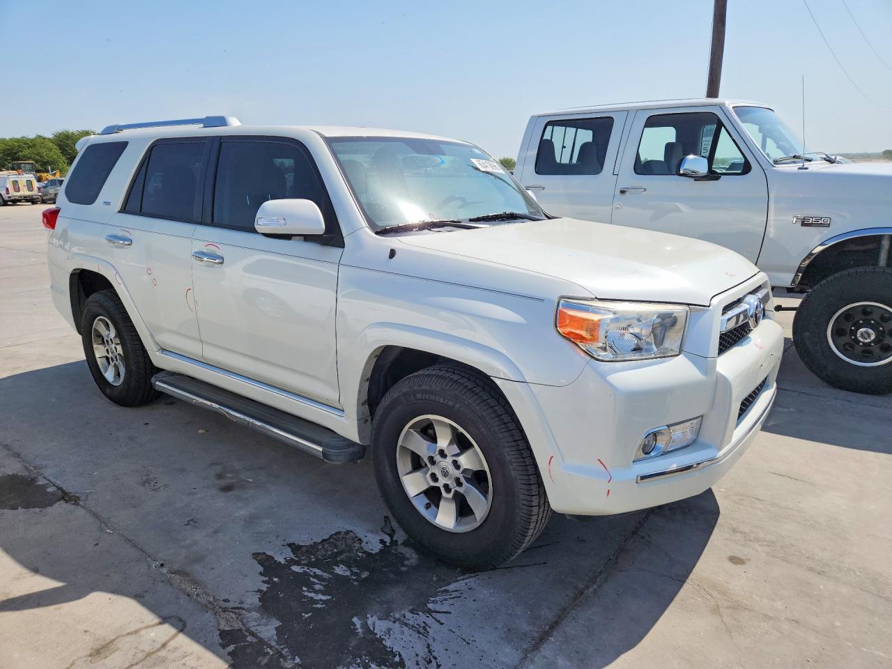 2011 Toyota 4runner Sr5 White vin: JTEZU5JR2B5032651