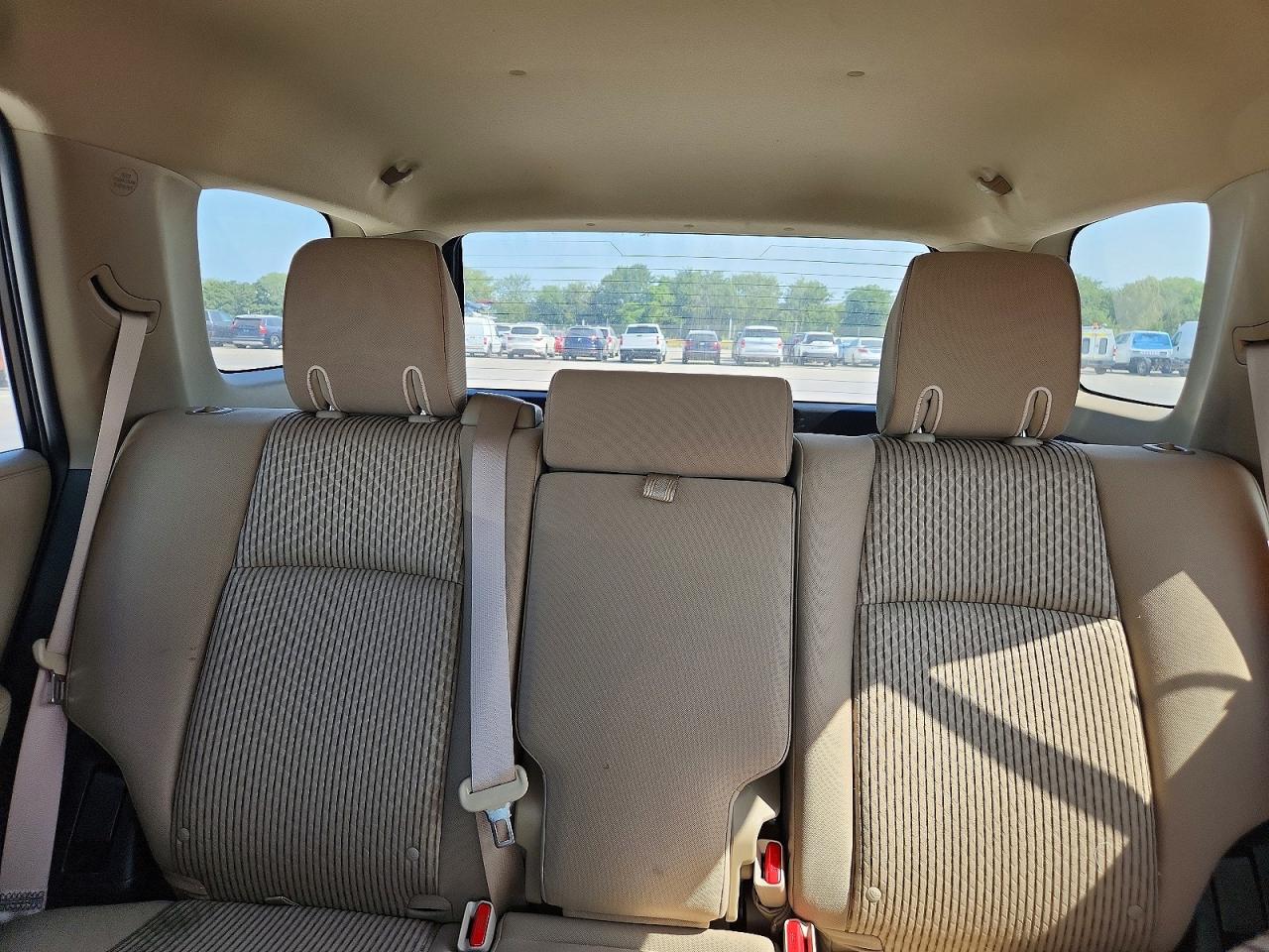 2011 Toyota 4runner Sr5 White vin: JTEZU5JR2B5032651