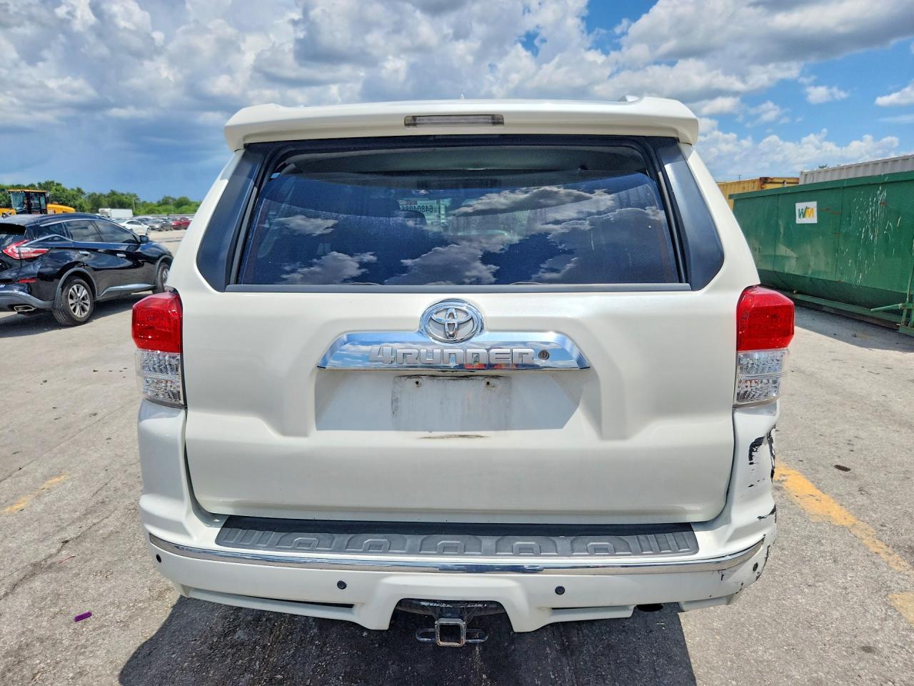 2013 Toyota 4runner Sr5 Белый vin: JTEZU5JR2D5049100