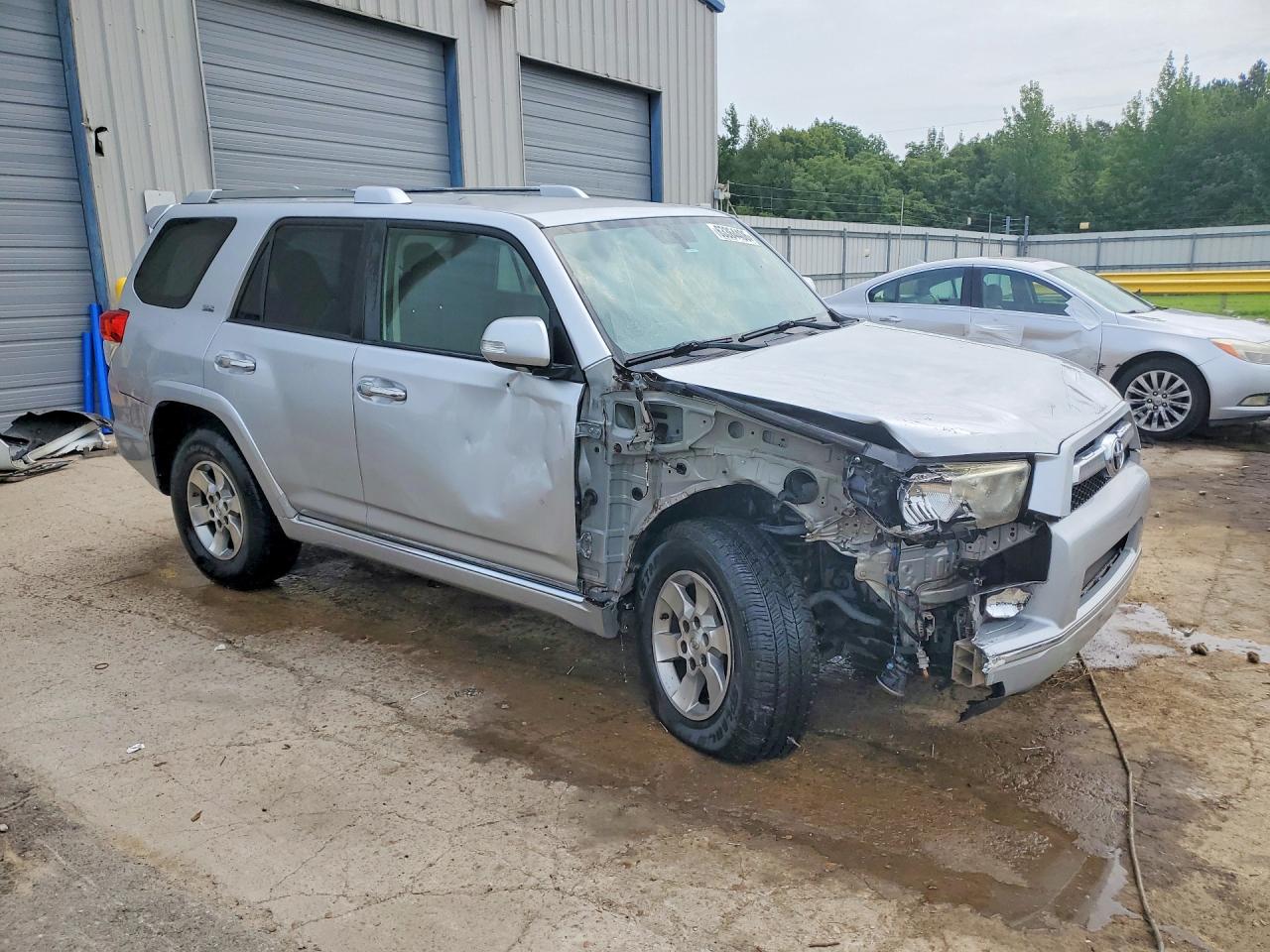 2013 Toyota 4runner Sr5 Silver vin: JTEZU5JR2D5049680