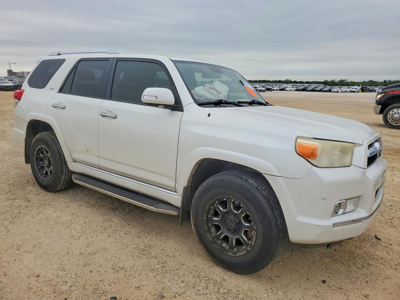 2013 Toyota 4runner Sr5 White vin: JTEZU5JR2D5060033