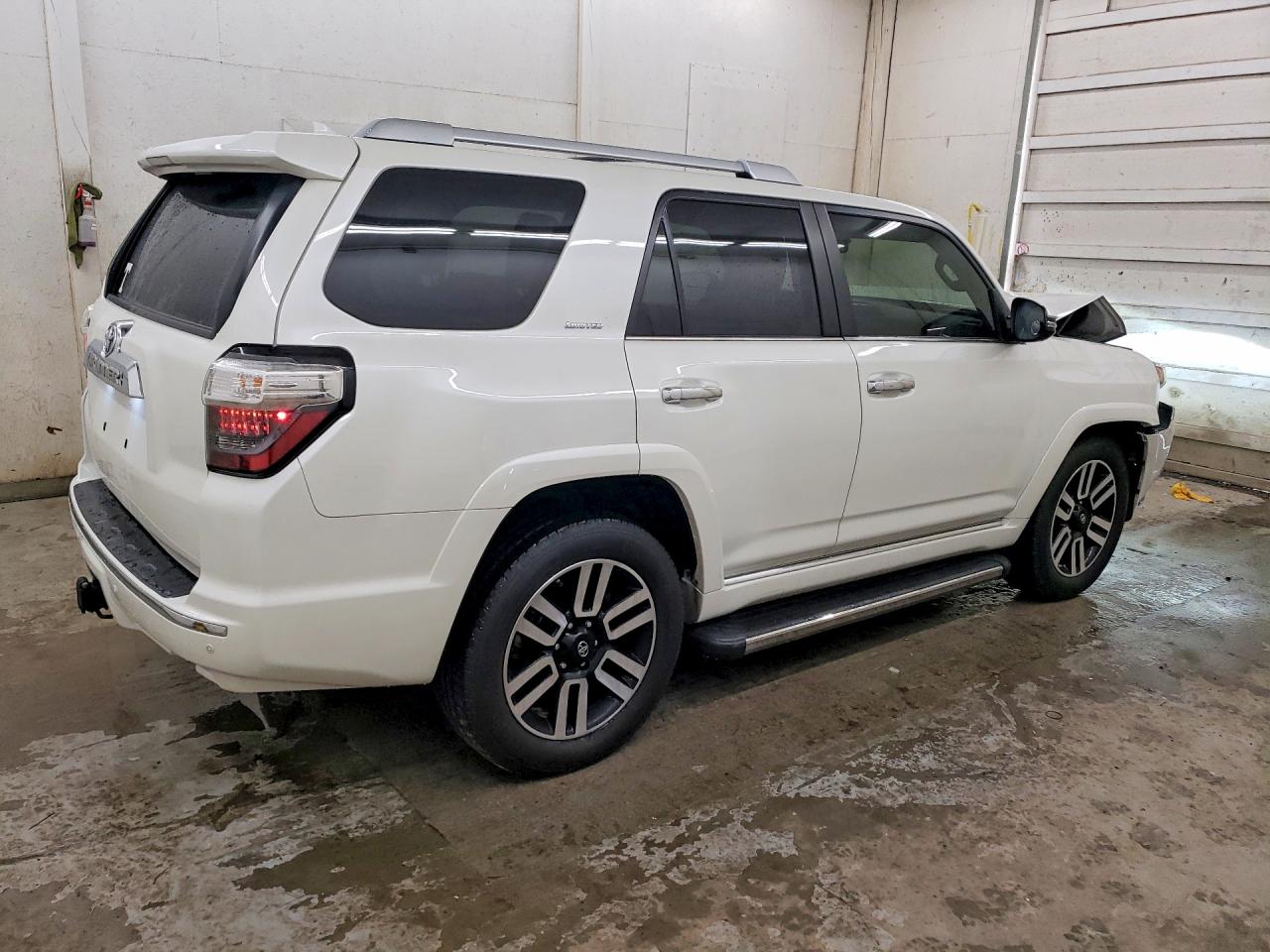 2015 Toyota 4runner Limited White vin: JTEZU5JR2F5103501