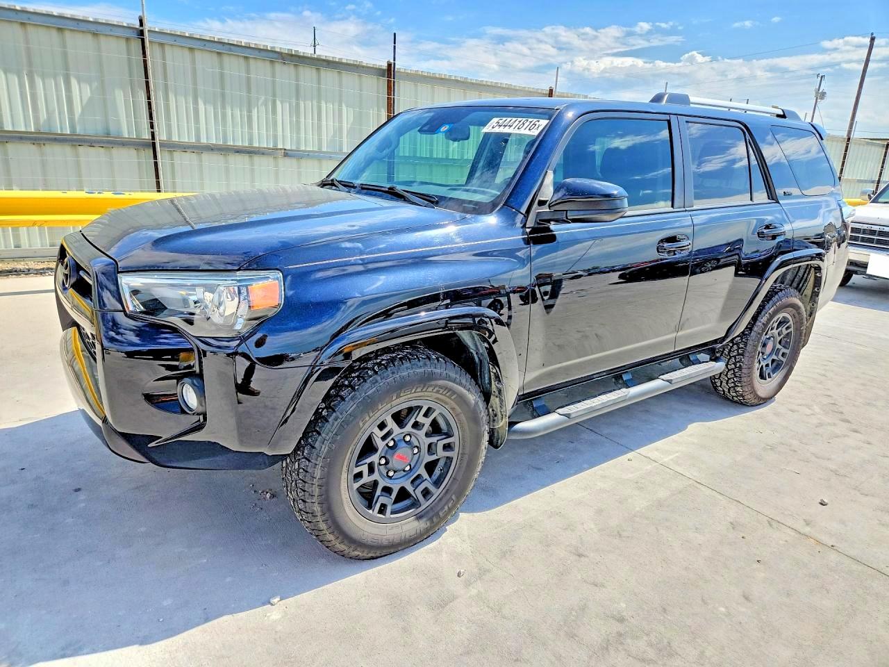 2020 Toyota 4runner Sr5 Black vin: JTEZU5JR2L5228056