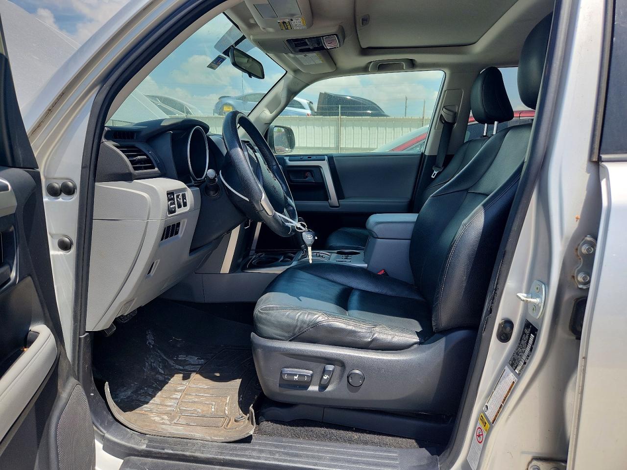 2010 Toyota 4runner Sr5 Silver vin: JTEZU5JR3A5000807