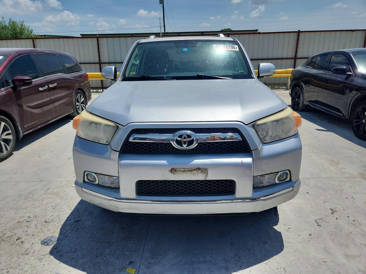 2010 Toyota 4runner Sr5 Silver vin: JTEZU5JR3A5000807