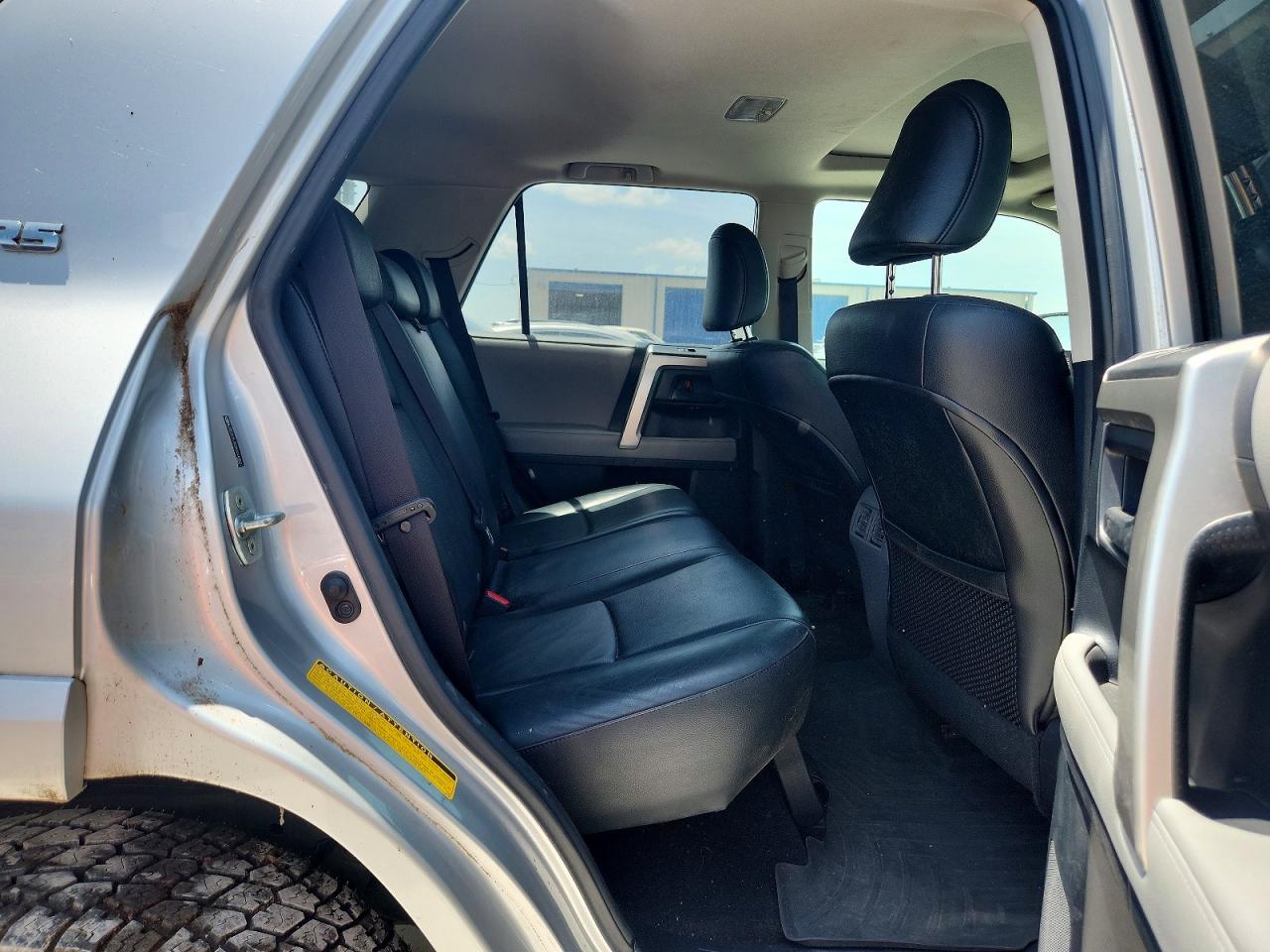 2010 Toyota 4runner Sr5 Silver vin: JTEZU5JR3A5000807