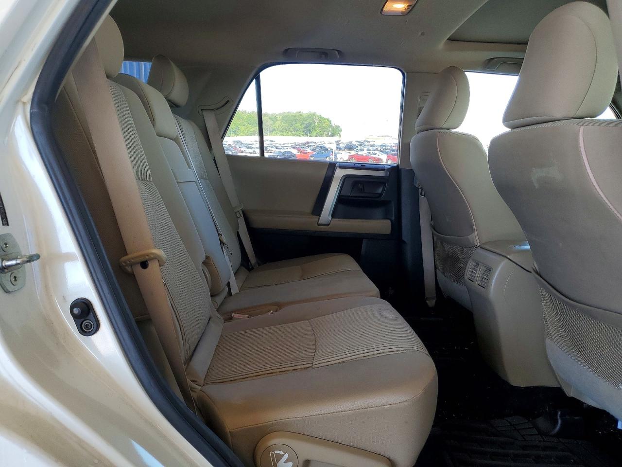 2010 Toyota 4runner Sr5 White vin: JTEZU5JR3A5009751