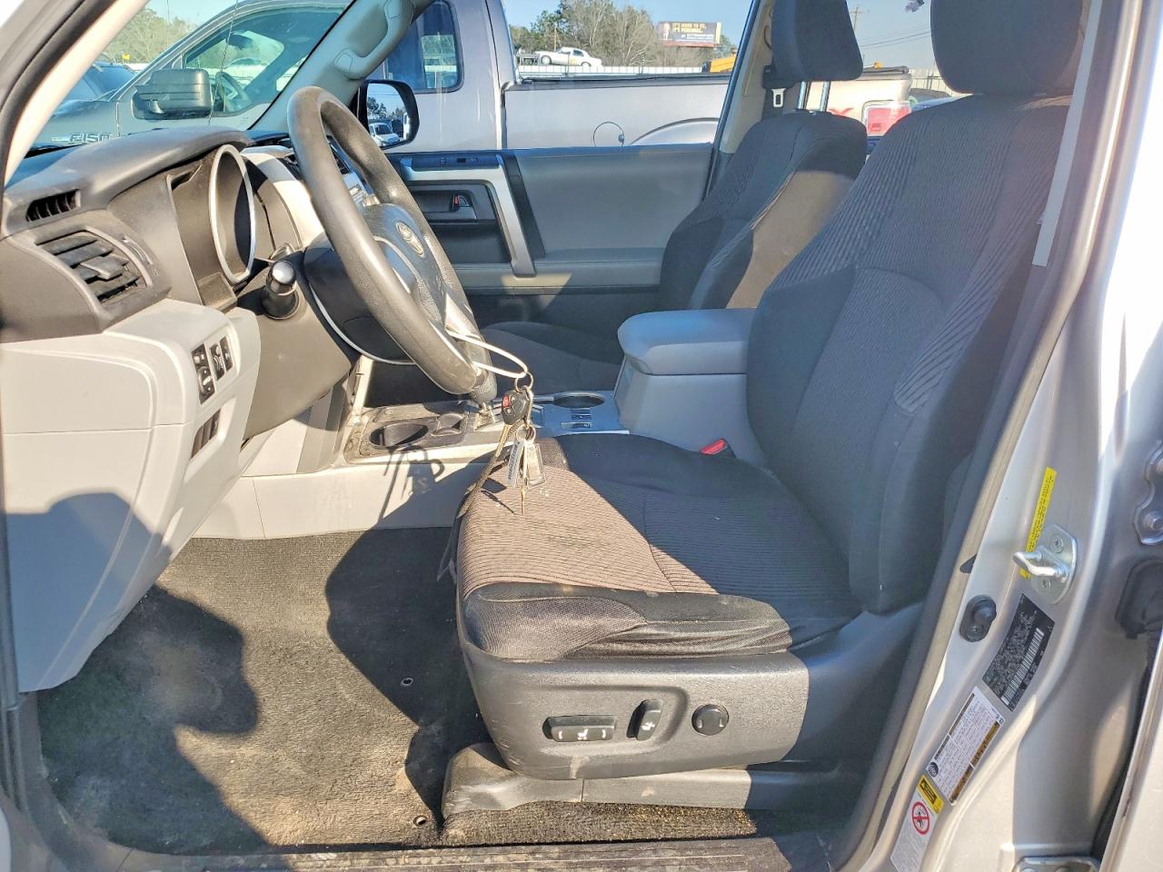2011 Toyota 4runner Sr5 Silver vin: JTEZU5JR3B5014448