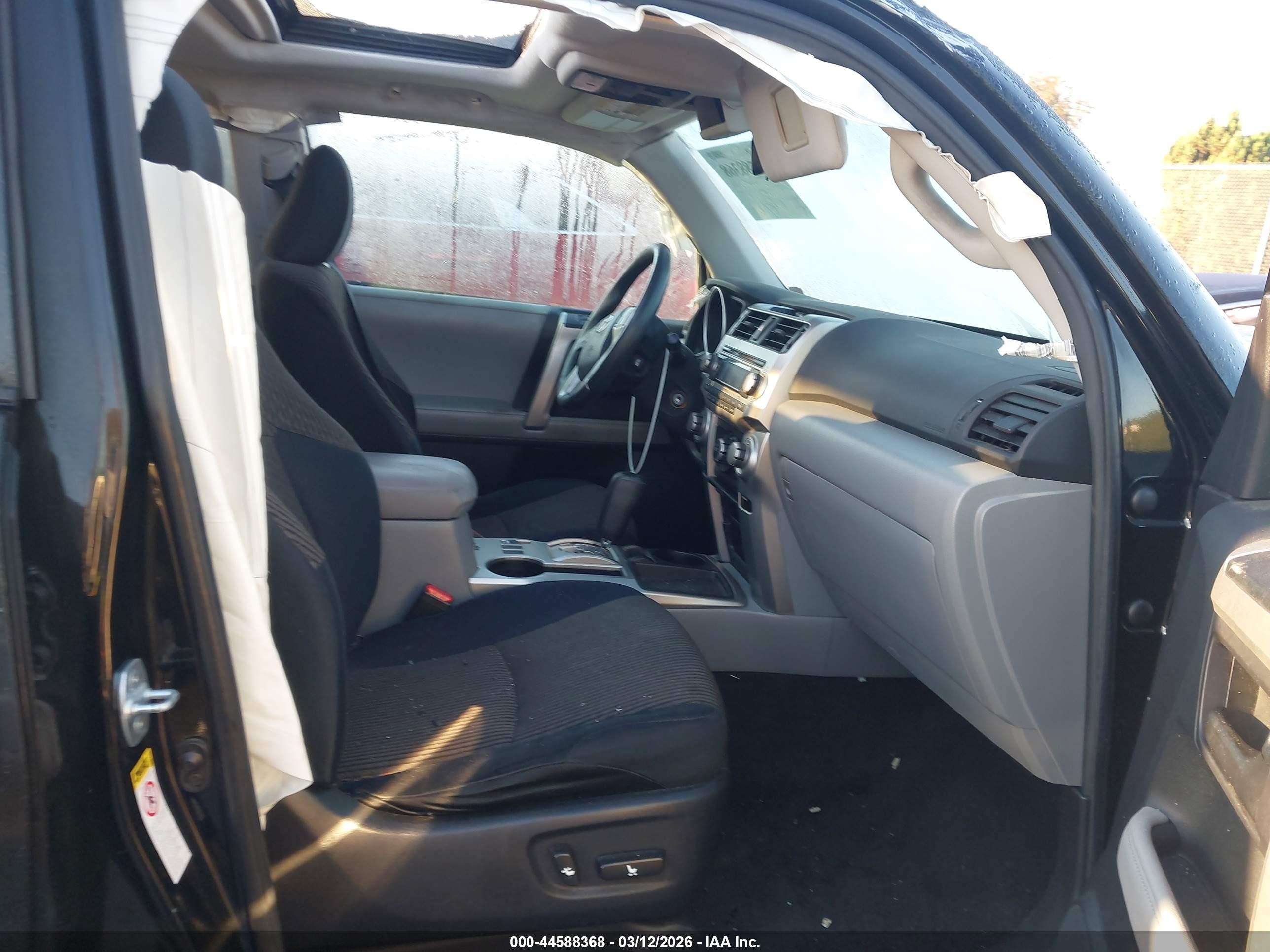 2011 Toyota 4runner Sr5 V6 Black vin: JTEZU5JR3B5015101