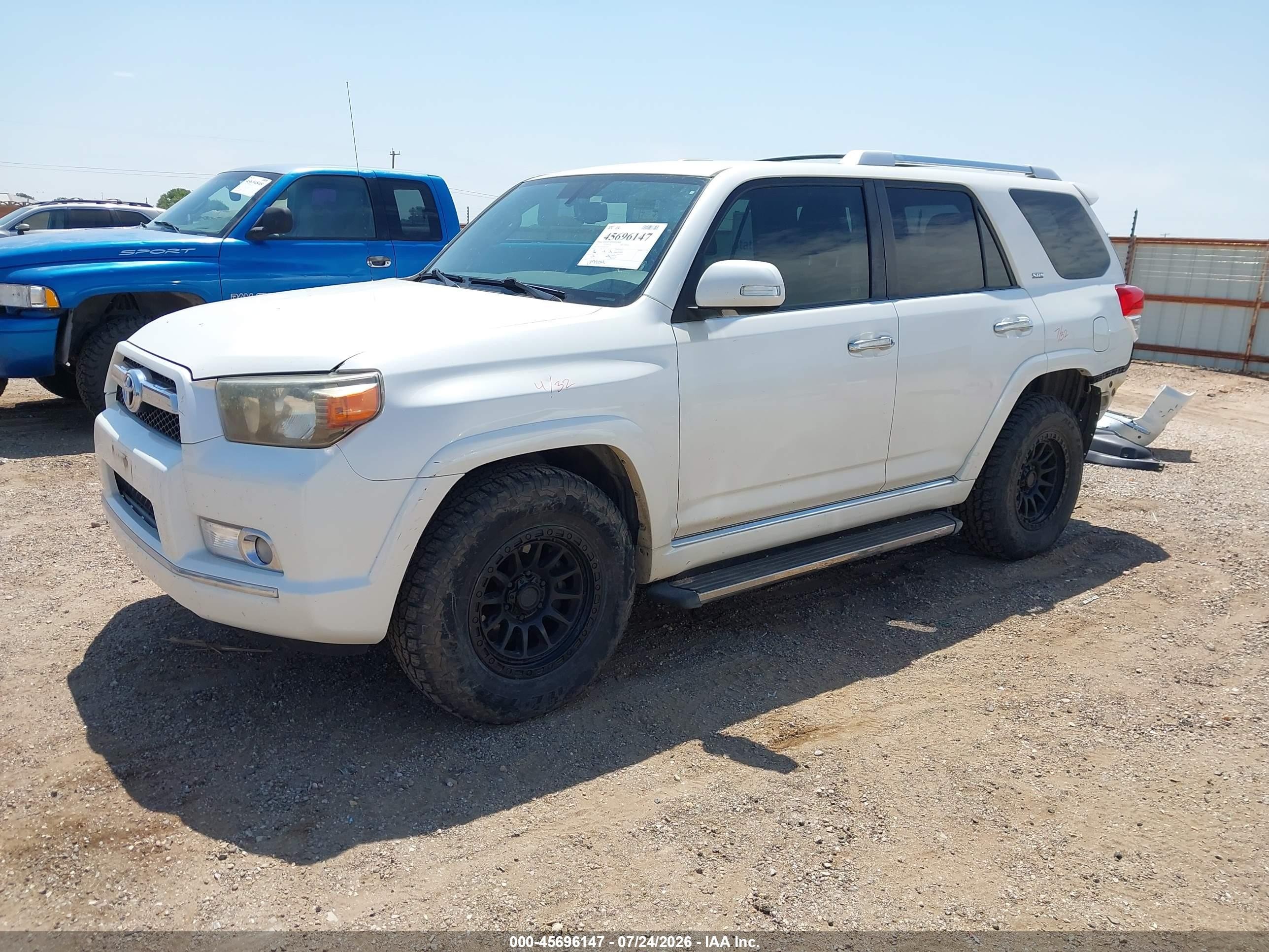 2011 Toyota 4runner Sr5 V6 White vin: JTEZU5JR3B5015213