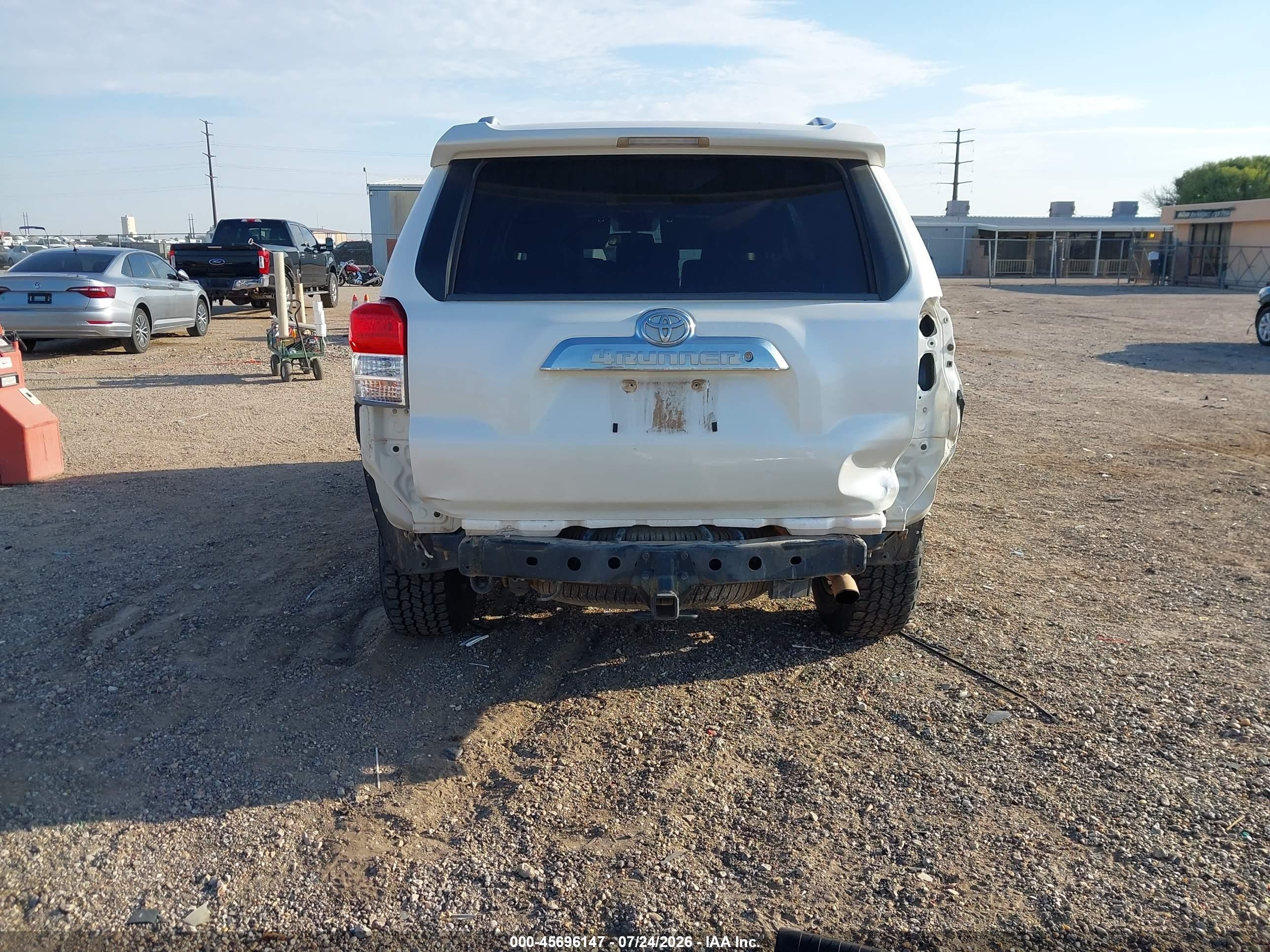2011 Toyota 4runner Sr5 V6 White vin: JTEZU5JR3B5015213