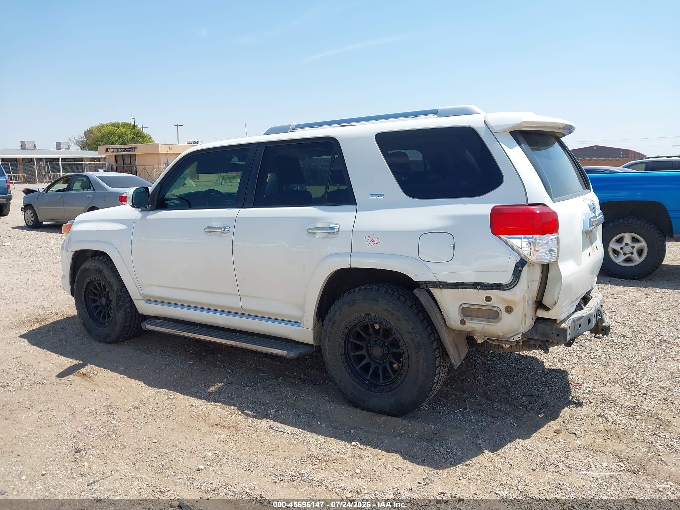 2011 Toyota 4runner Sr5 V6 White vin: JTEZU5JR3B5015213
