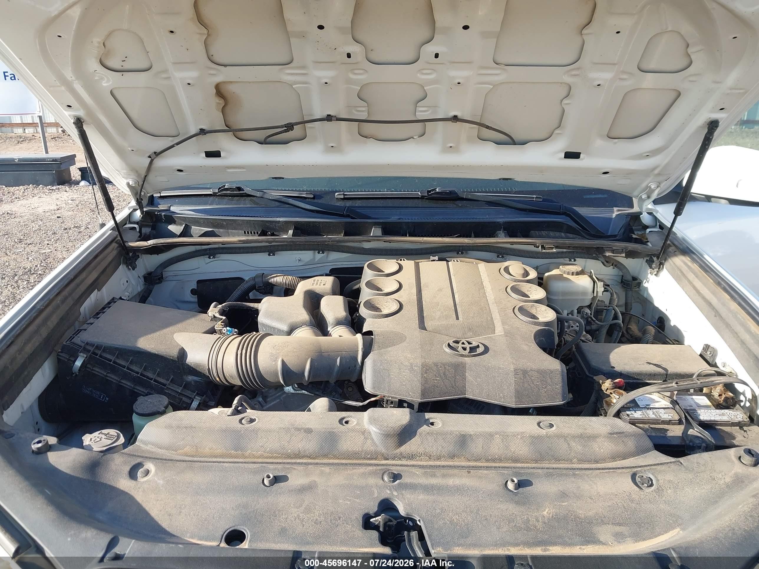 2011 Toyota 4runner Sr5 V6 White vin: JTEZU5JR3B5015213