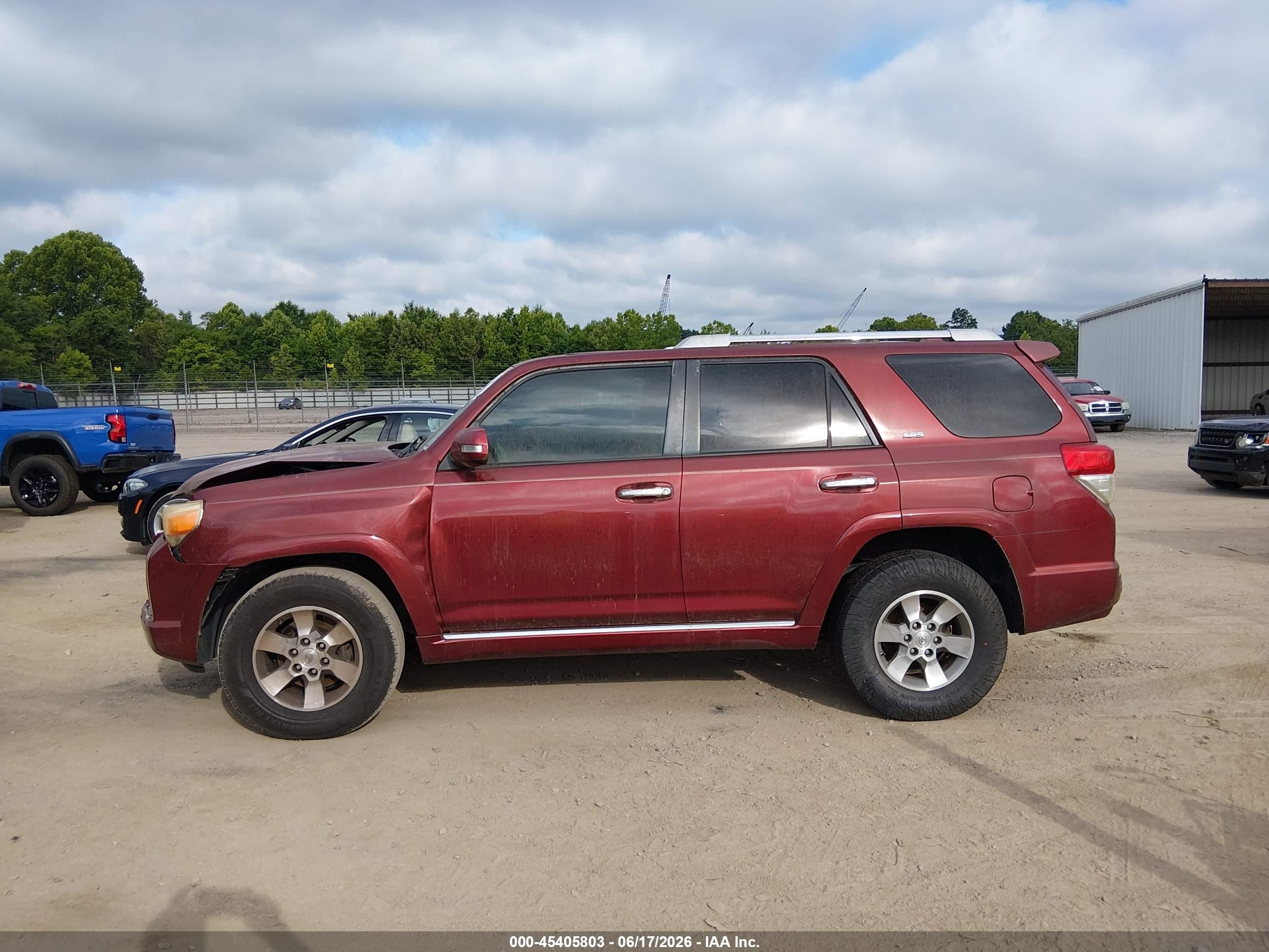 2011 Toyota 4runner Sr5 V6 Maroon vin: JTEZU5JR3B5024428