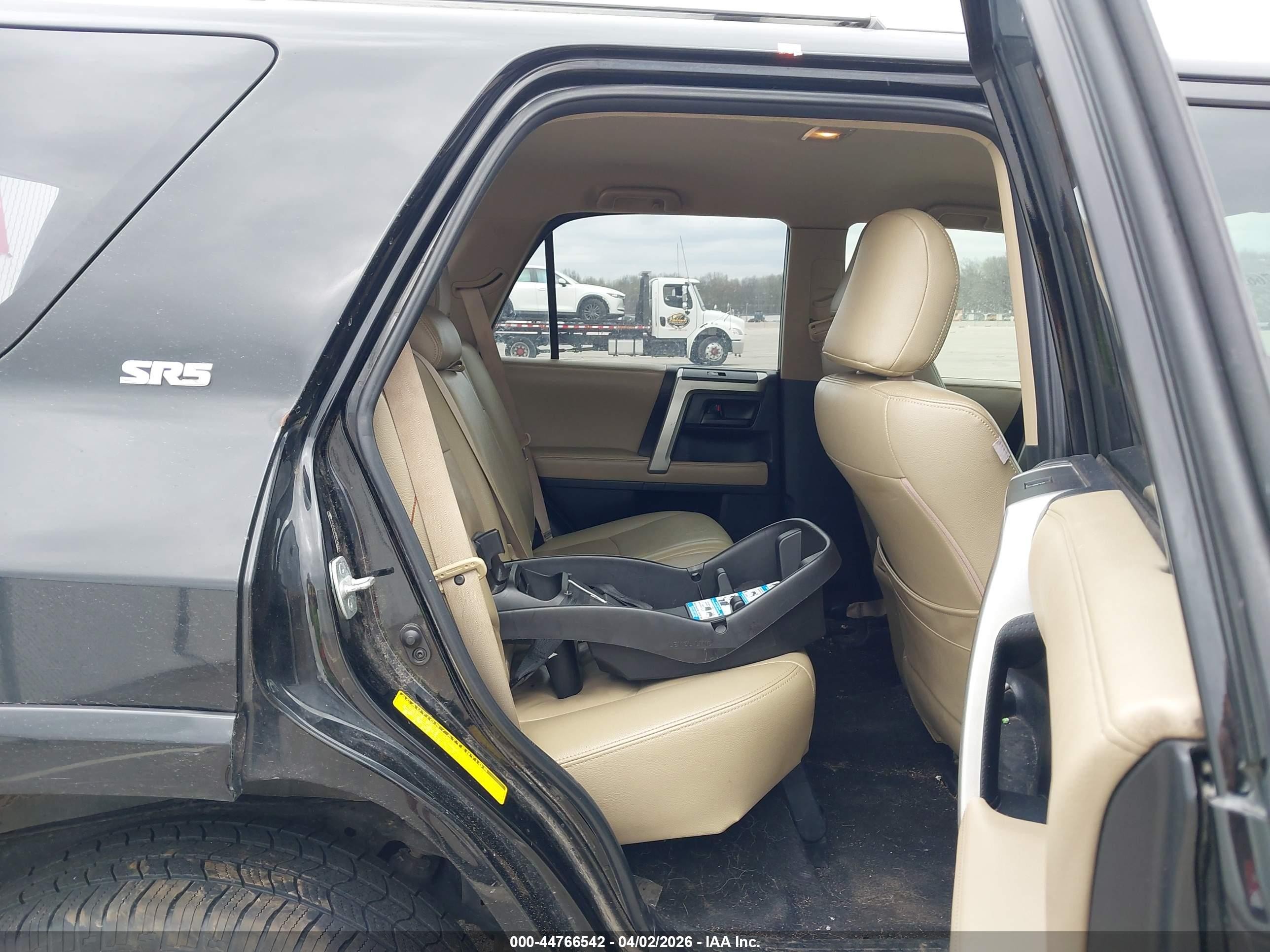2011 Toyota 4runner Sr5 V6 Black vin: JTEZU5JR3B5032772