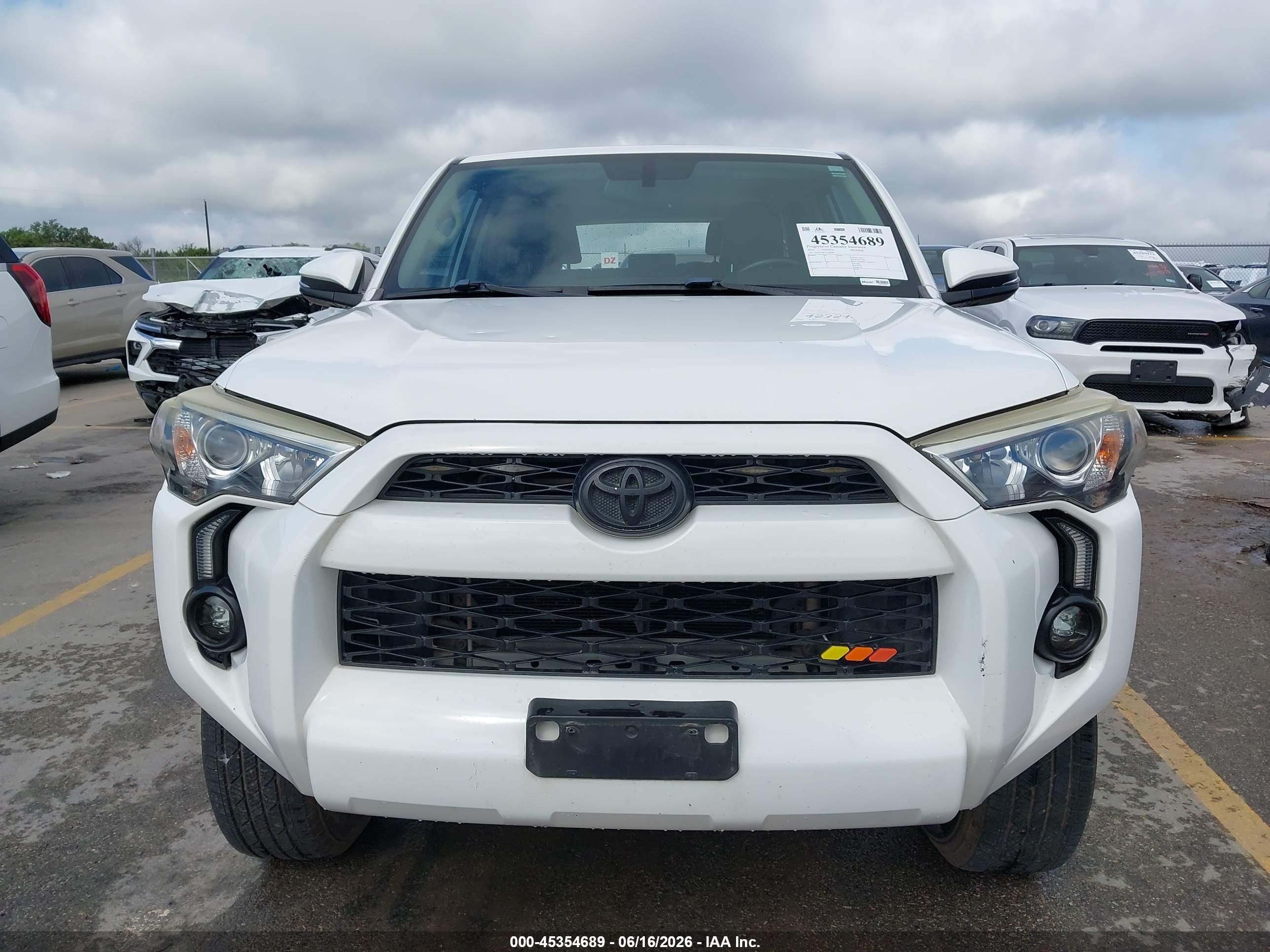 2014 Toyota 4runner Sr5 Premium White vin: JTEZU5JR3E5072497