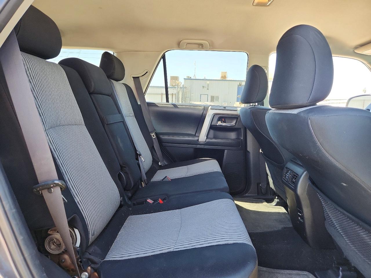 2015 Toyota 4runner Sr5 Gray vin: JTEZU5JR3F5099006