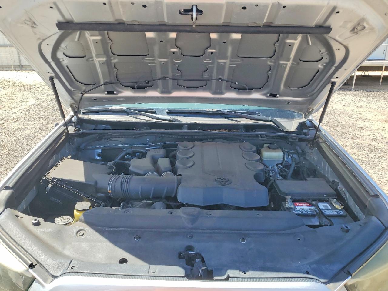 2010 Toyota 4runner Sr5 Silver vin: JTEZU5JR4A5000802