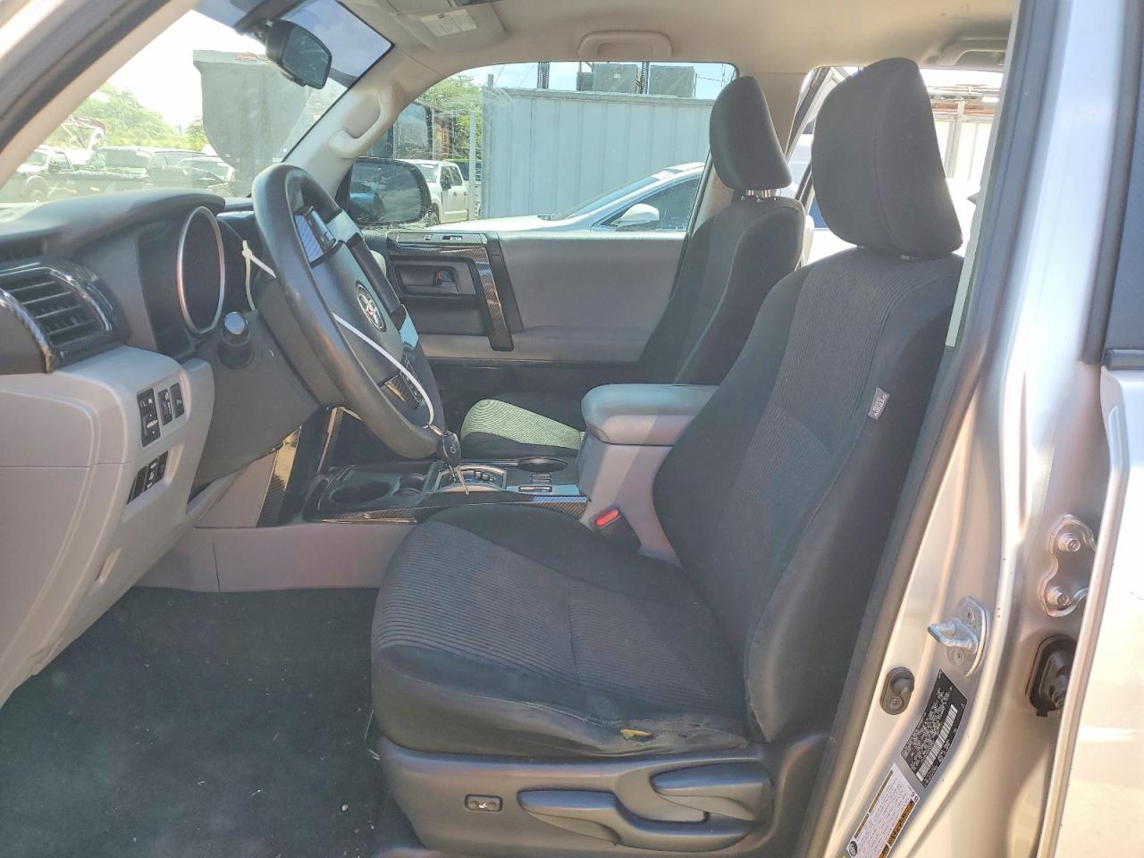 2010 Toyota 4runner Sr5 Silver vin: JTEZU5JR4A5000802