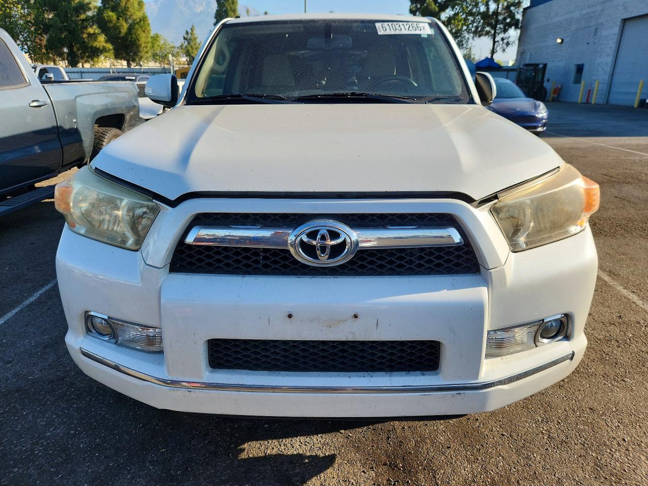 2011 Toyota 4runner Sr5 White vin: JTEZU5JR4B5031839